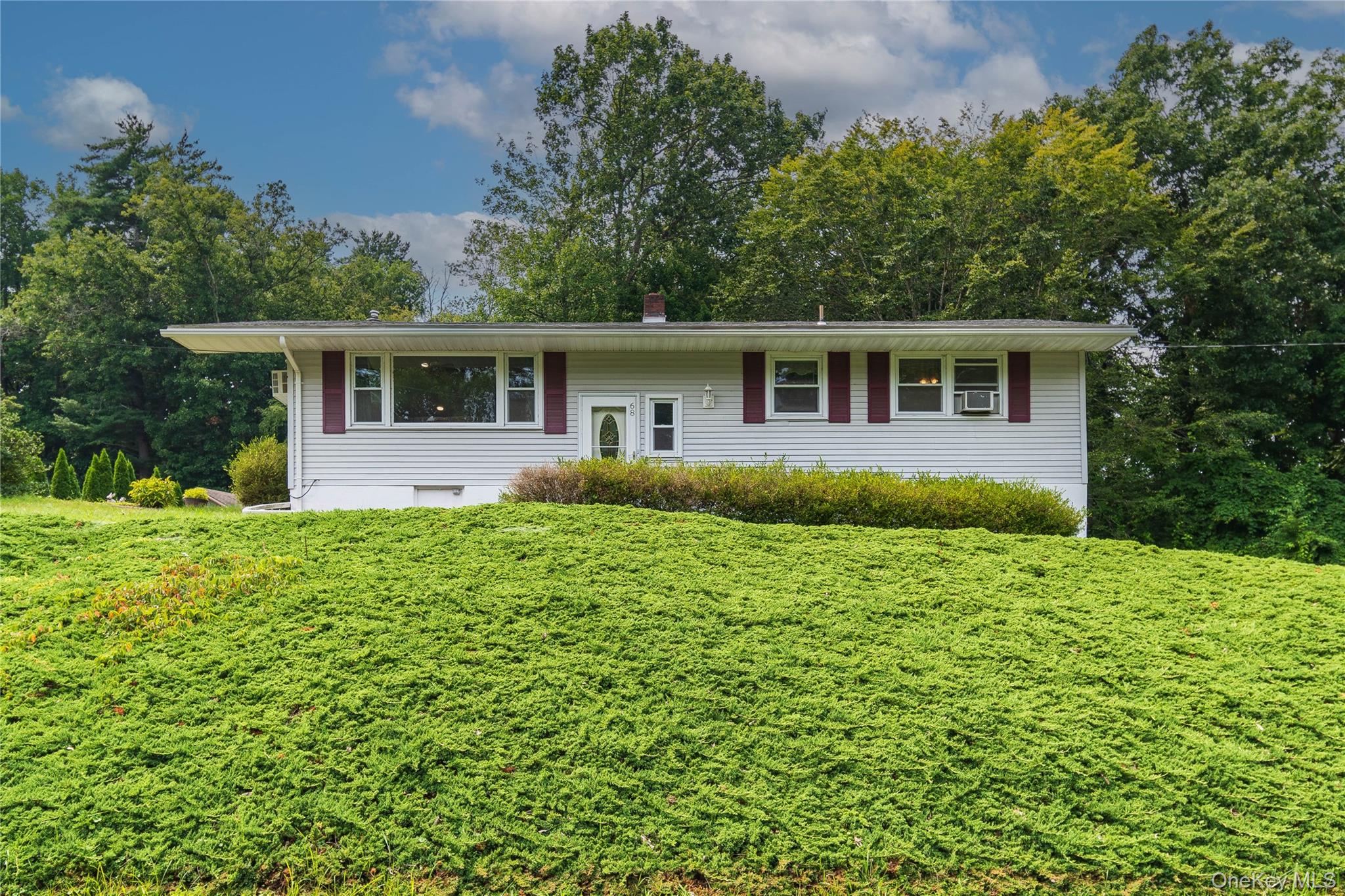 68 Parkcrest Drive Property Photo 1