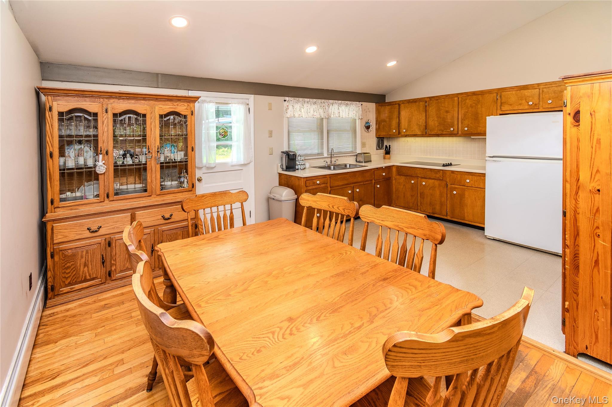 68 Parkcrest Drive Property Photo 11