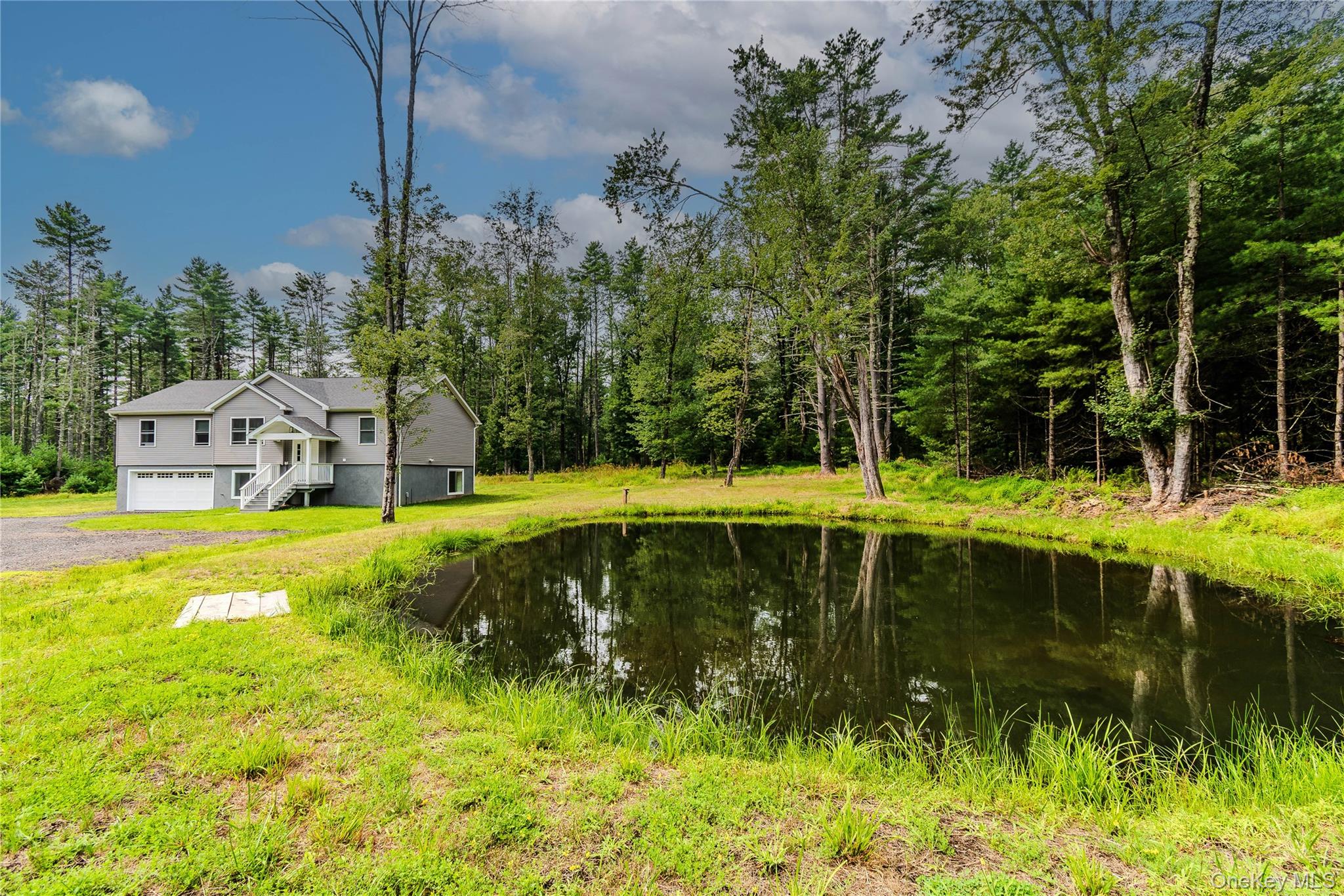 26 Summit Drive Property Photo 2