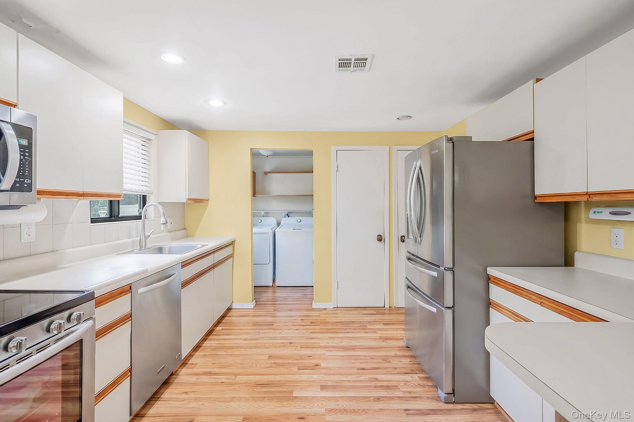 41 Apple Tree Drive Property Photo 18