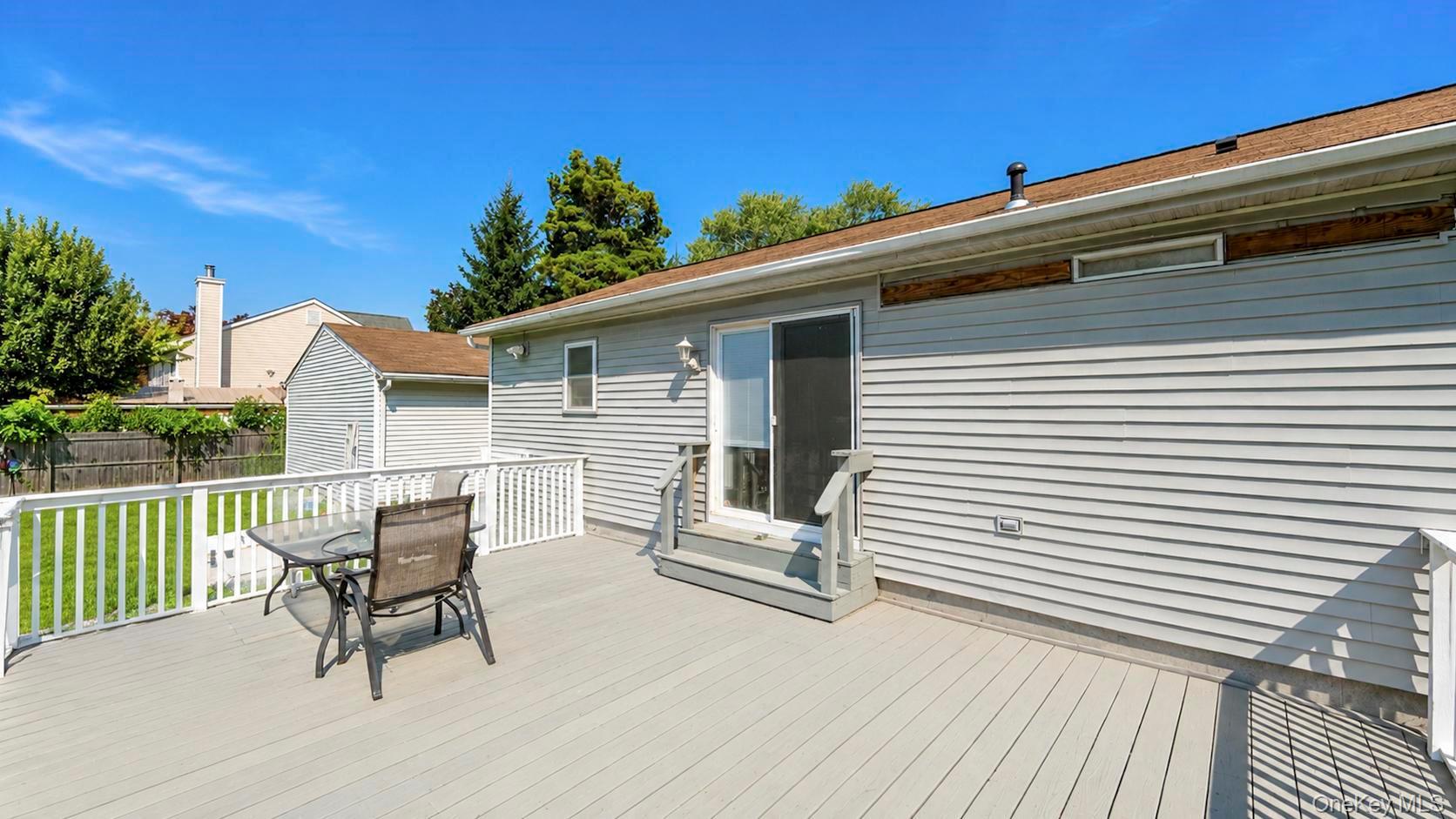 28 Mapleton Avenue Property Photo 13
