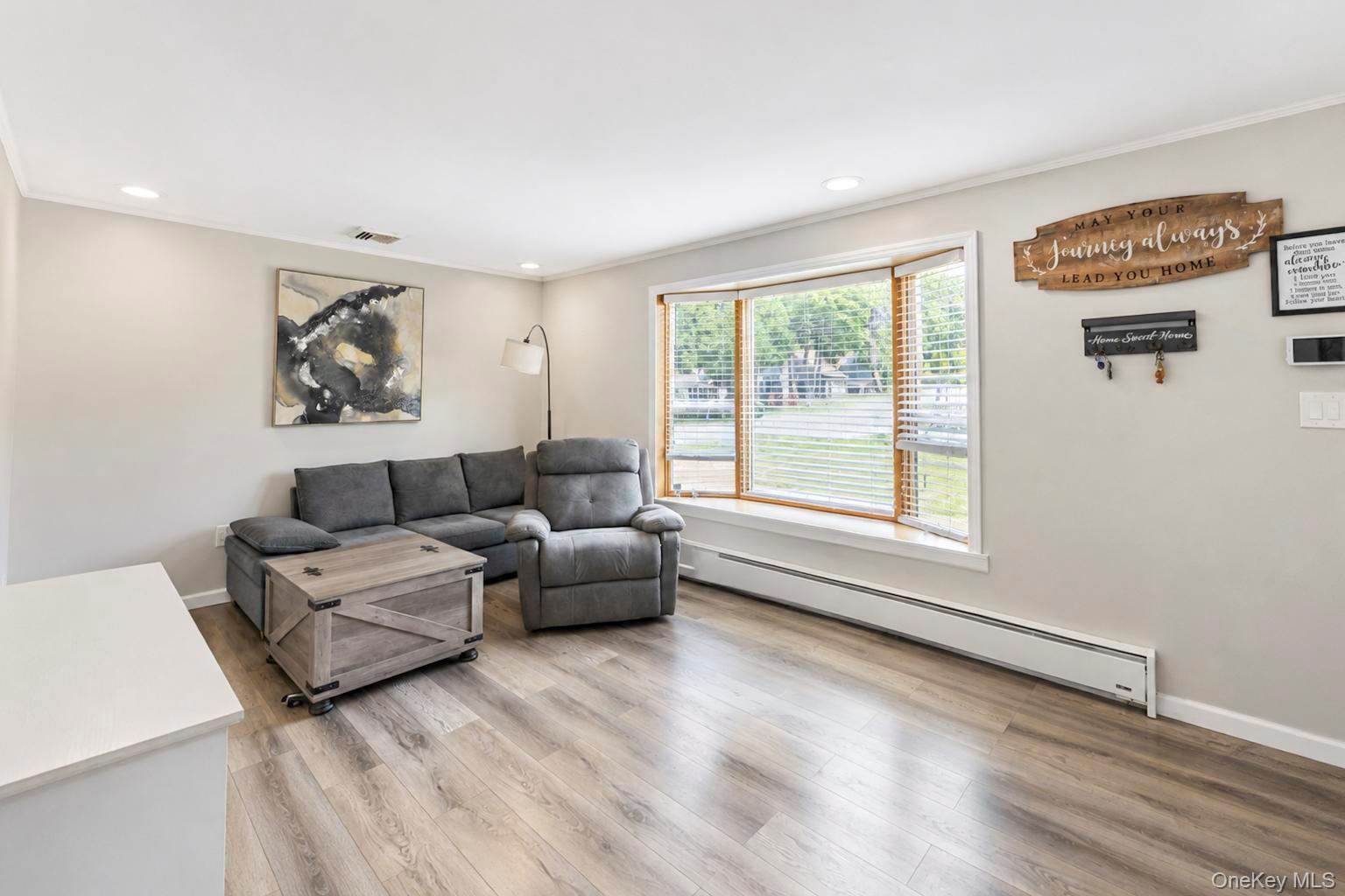 28 Mapleton Avenue Property Photo 17