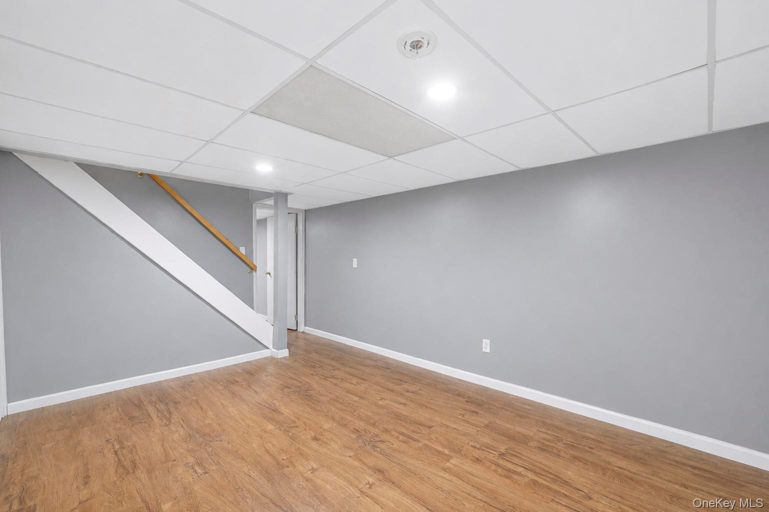 28 Mapleton Avenue Property Photo 32