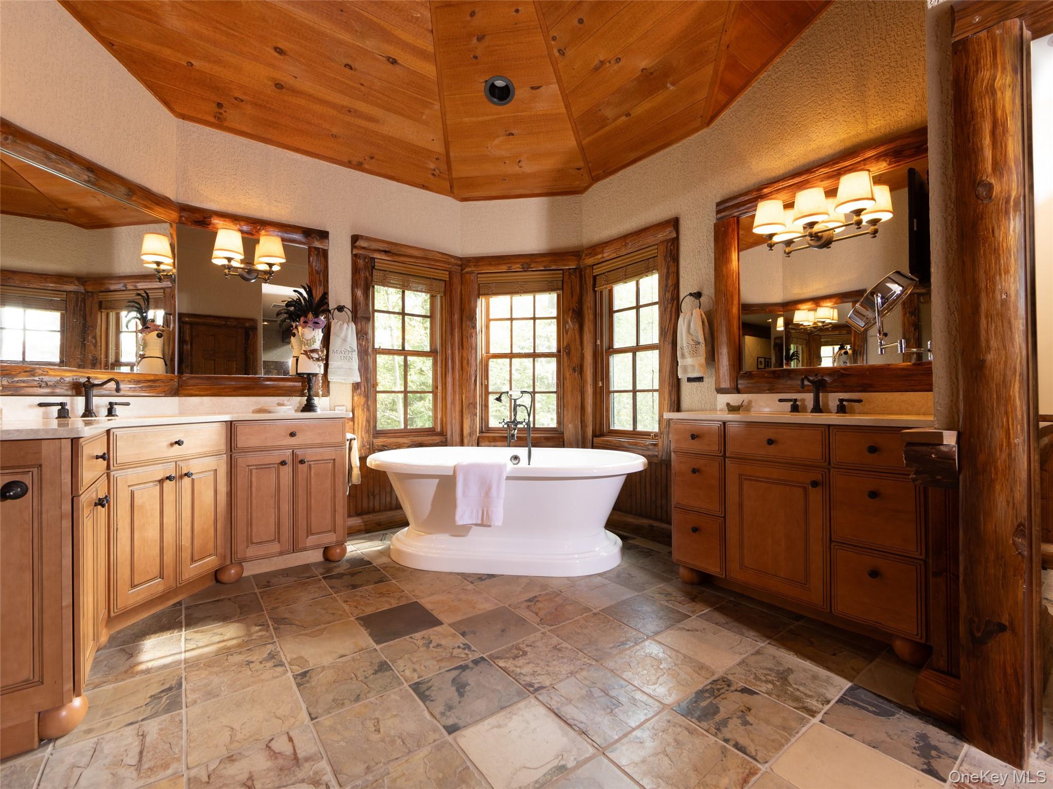 60 Top Ridge Trail Property Photo 14