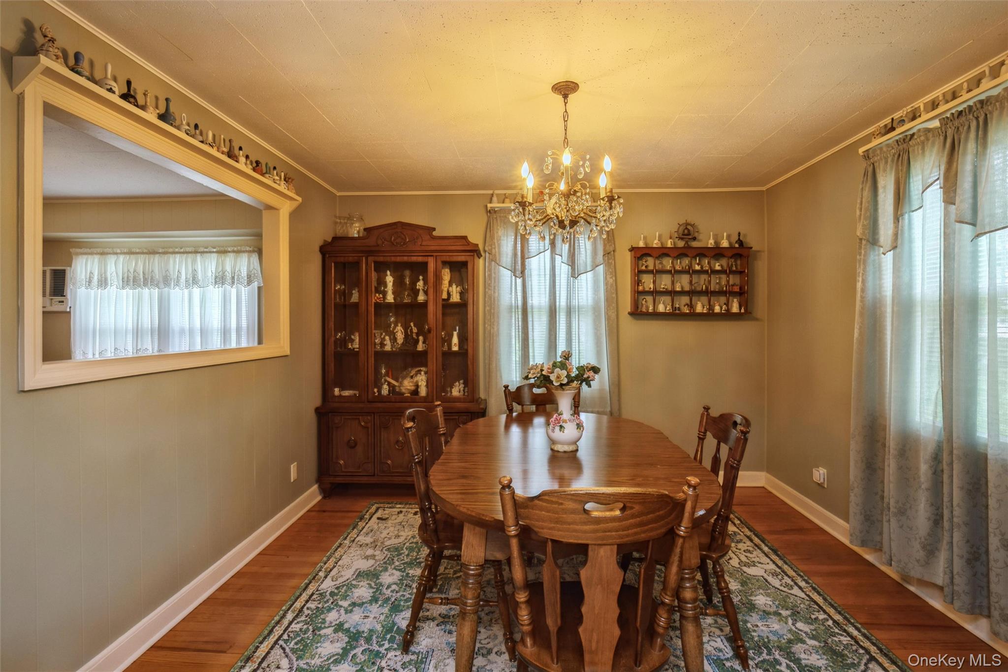 27 Litchfield Avenue Property Photo 7