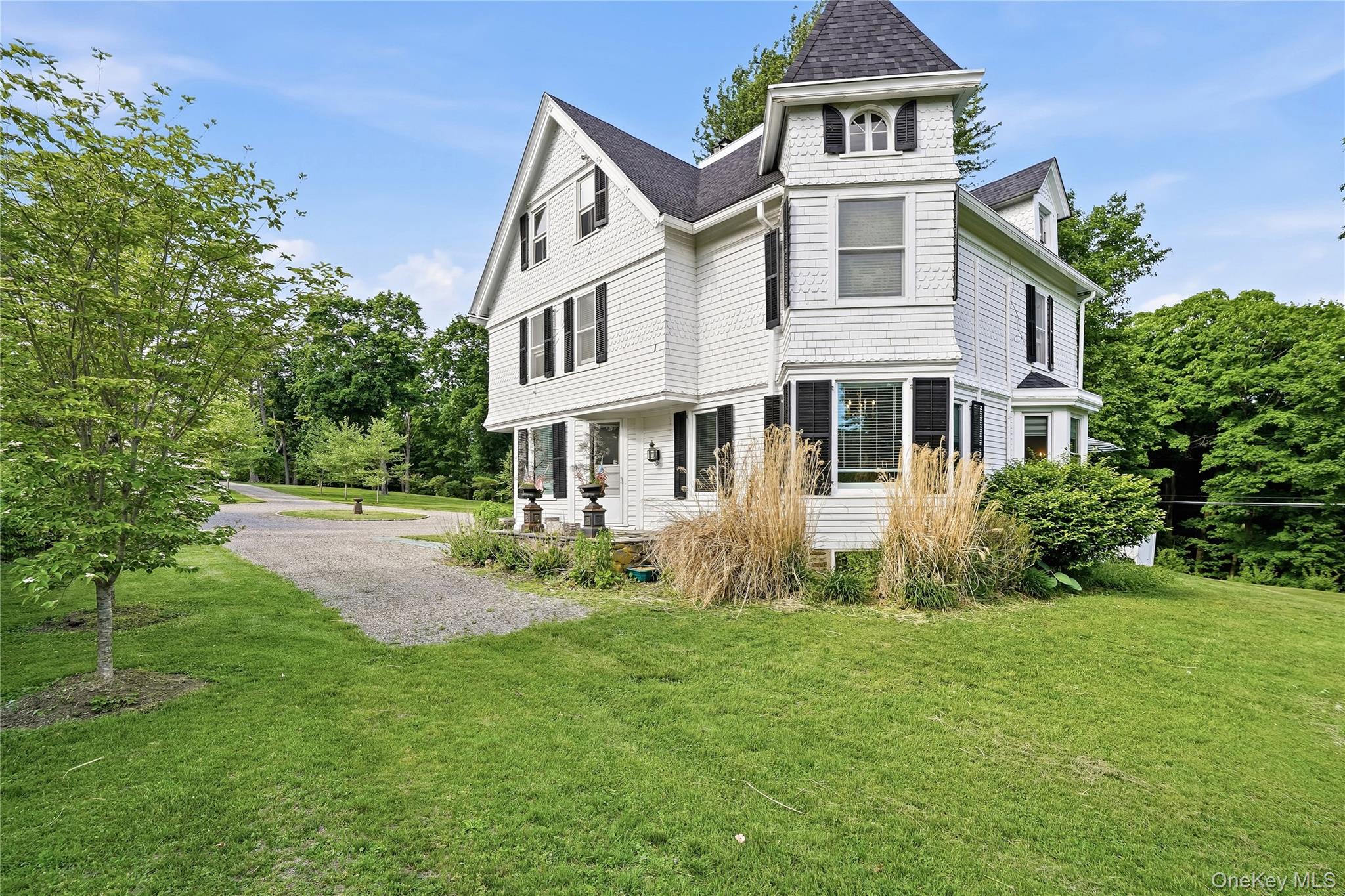 392 Old Quaker Hill Road Property Photo 4