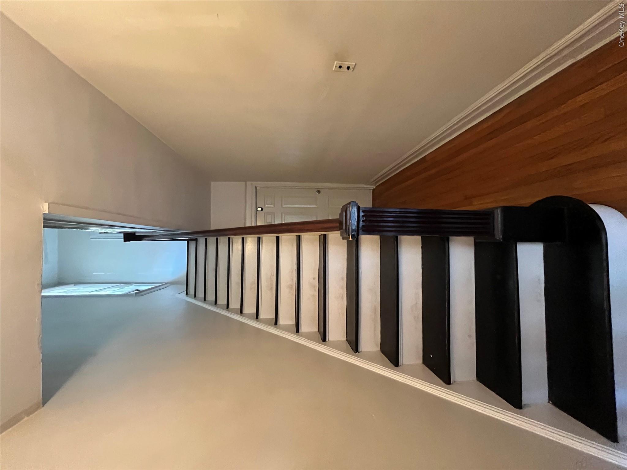 67 Crescent Place Property Photo 8
