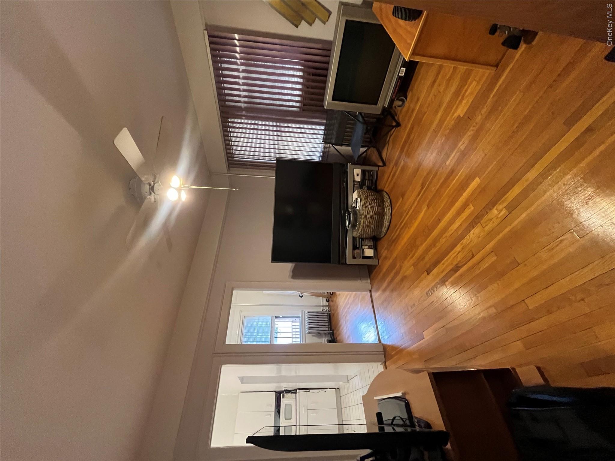 67 Crescent Place Property Photo 11