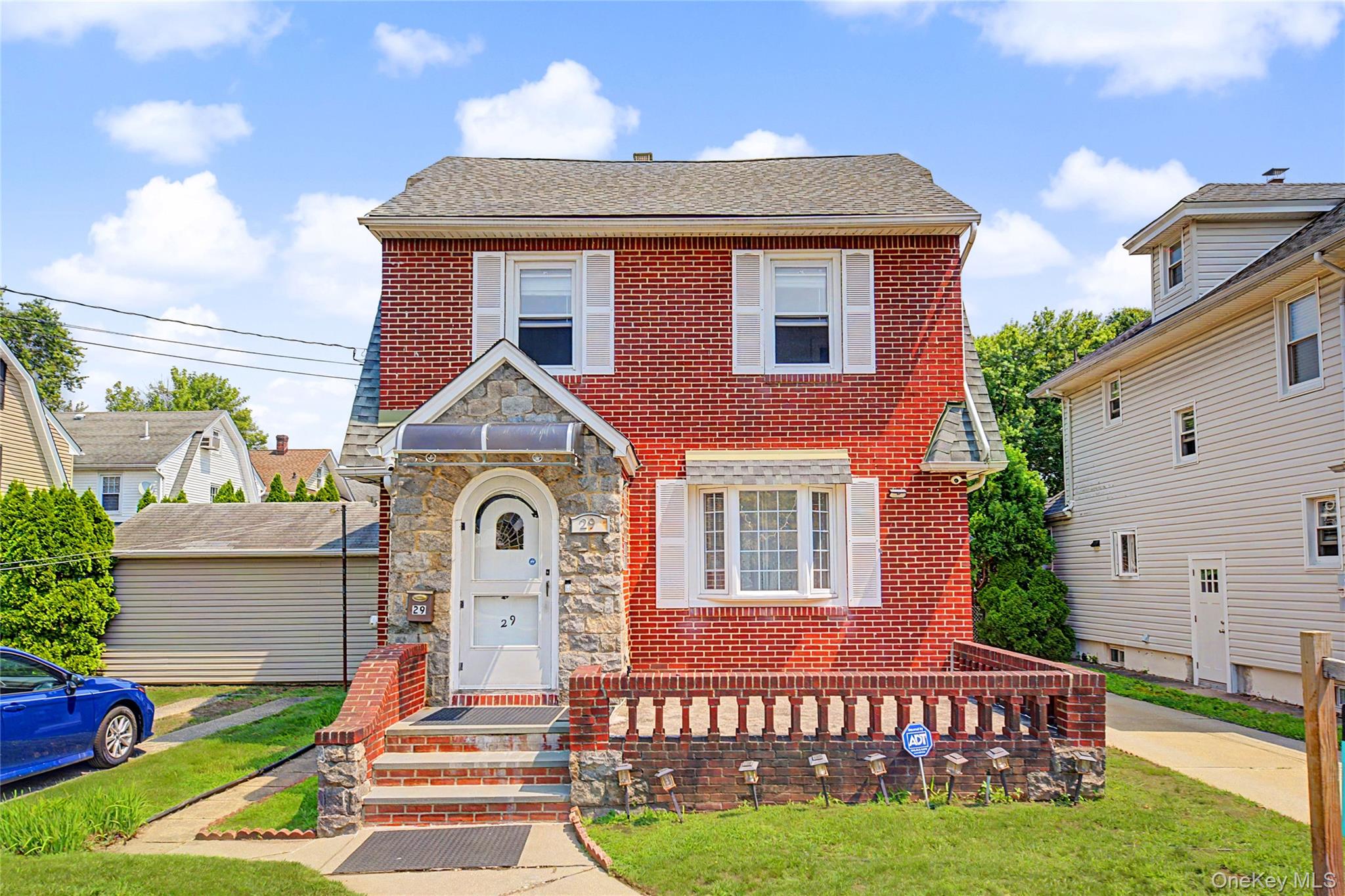 29 Holland Avenue Property Photo 1