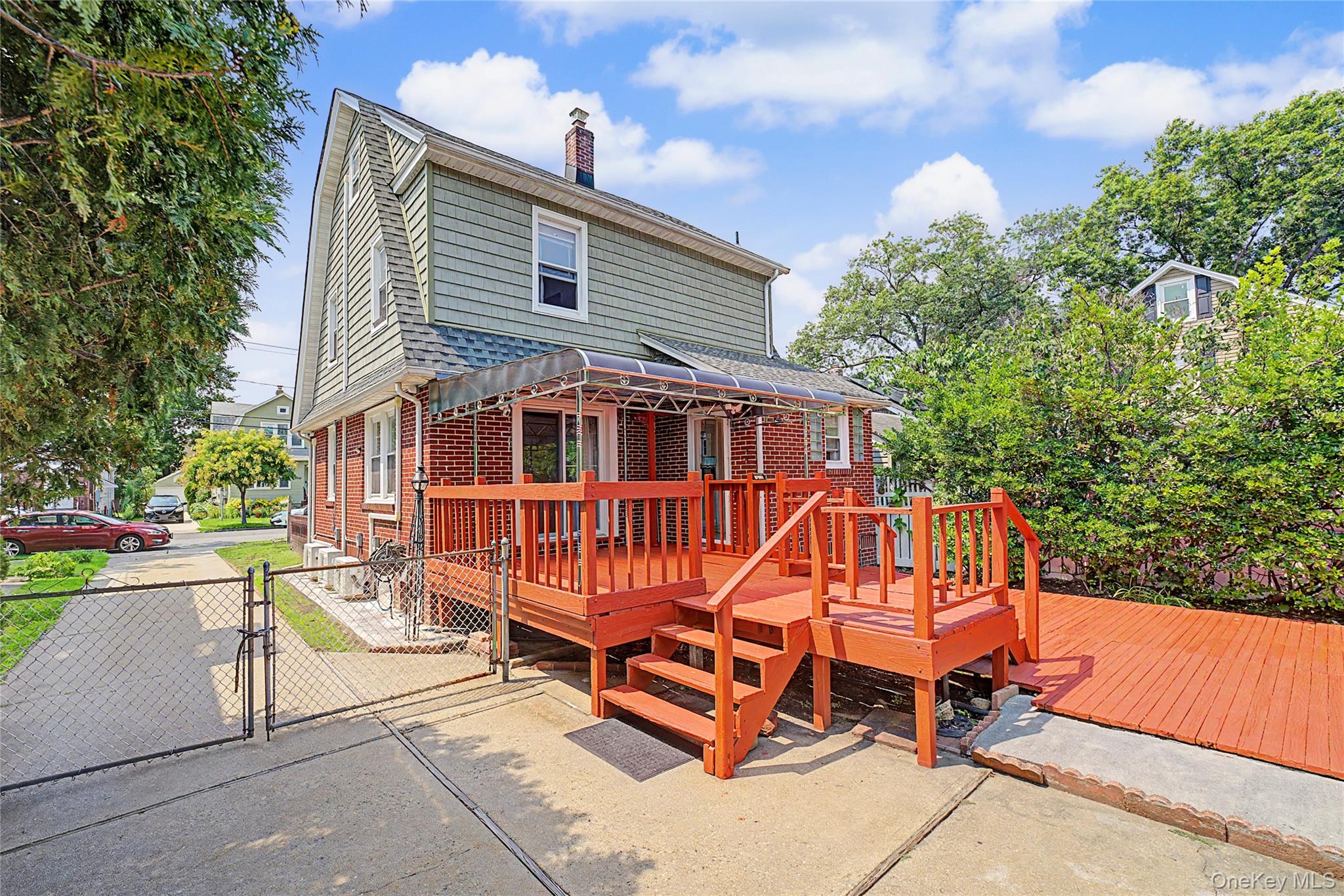 29 Holland Avenue Property Photo 15