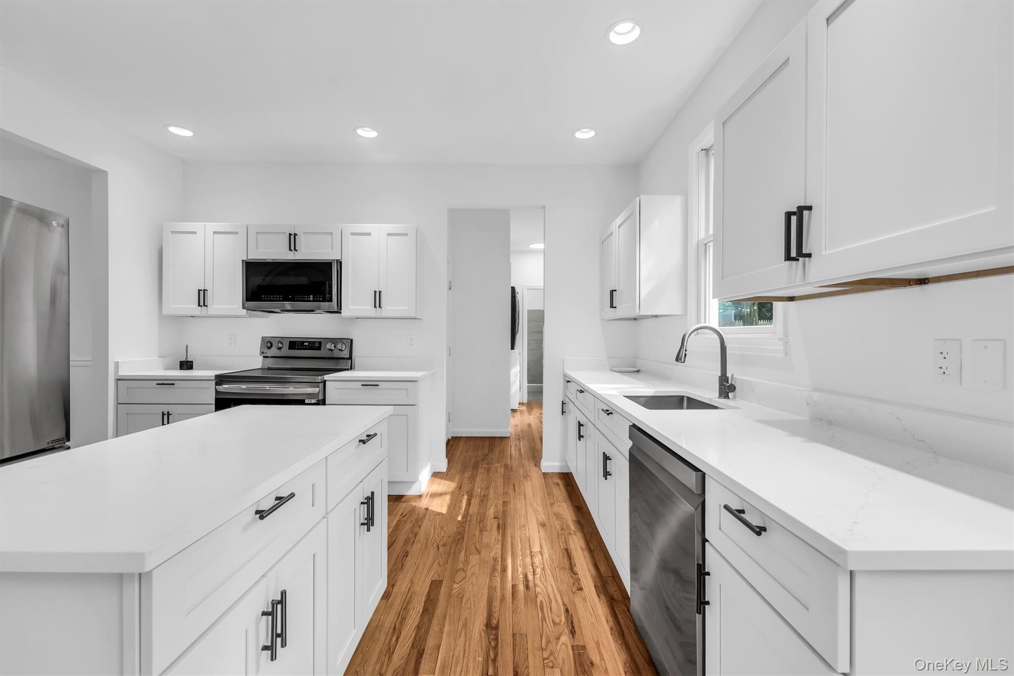 1871 Edwards Avenue Property Photo 4
