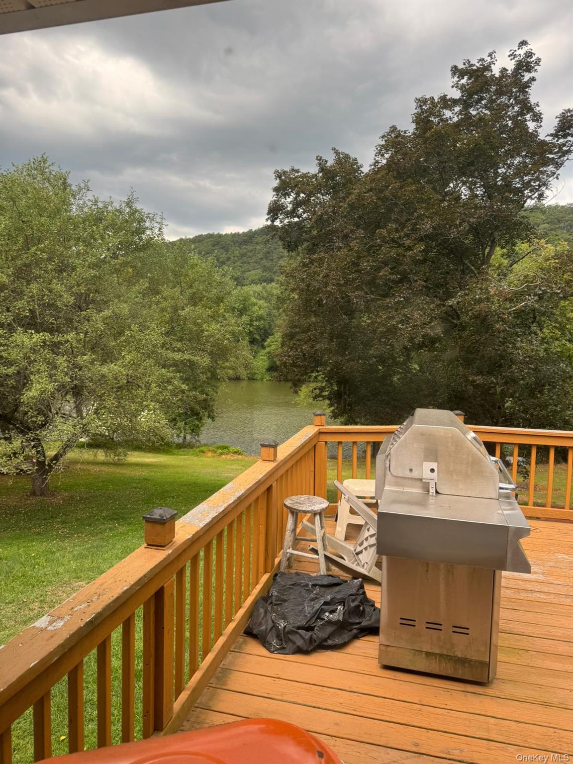 1 Tappan Drive Property Photo 25
