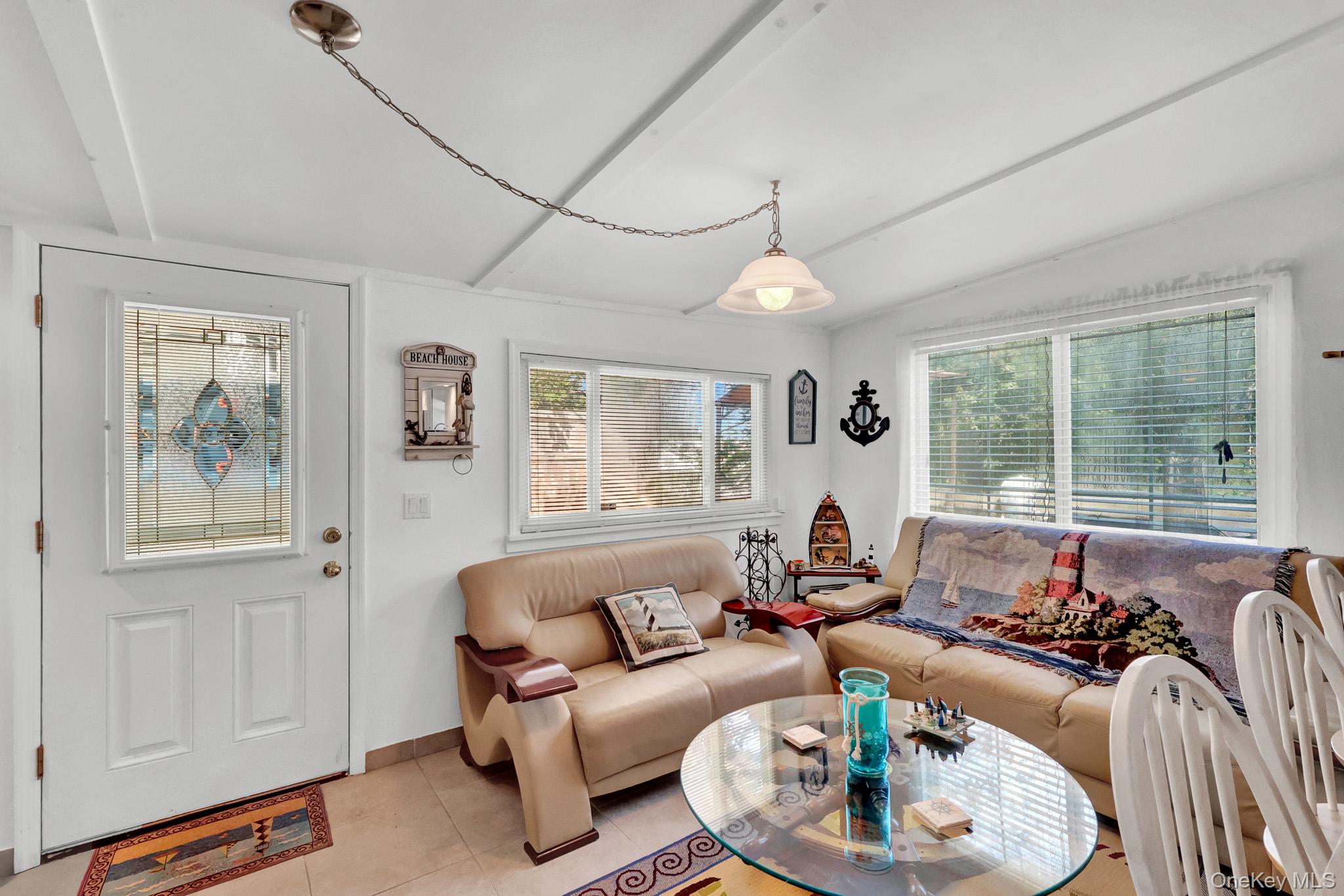 5 Woodcliff Trail Property Photo 8