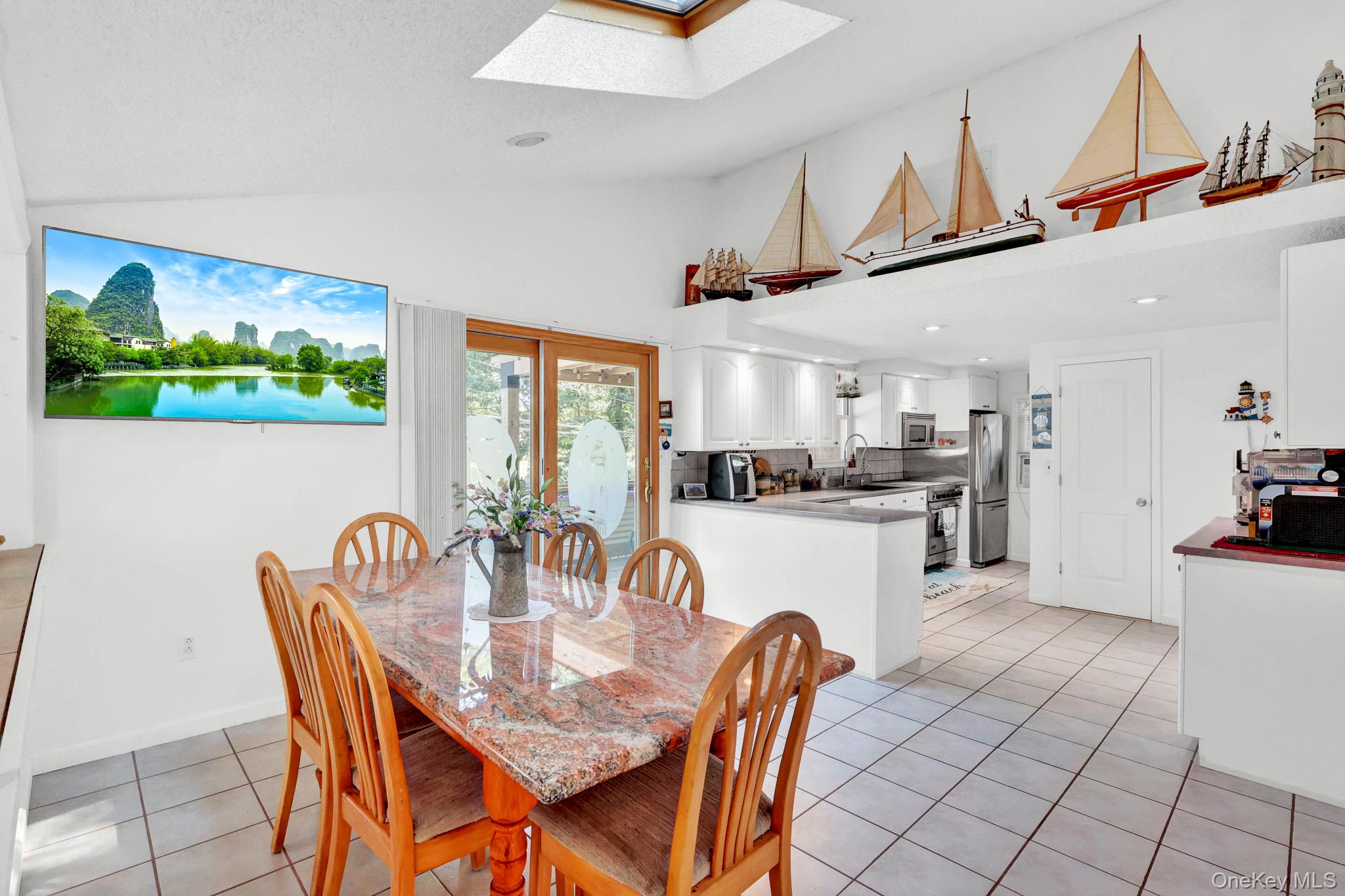 5 Woodcliff Trail Property Photo 12