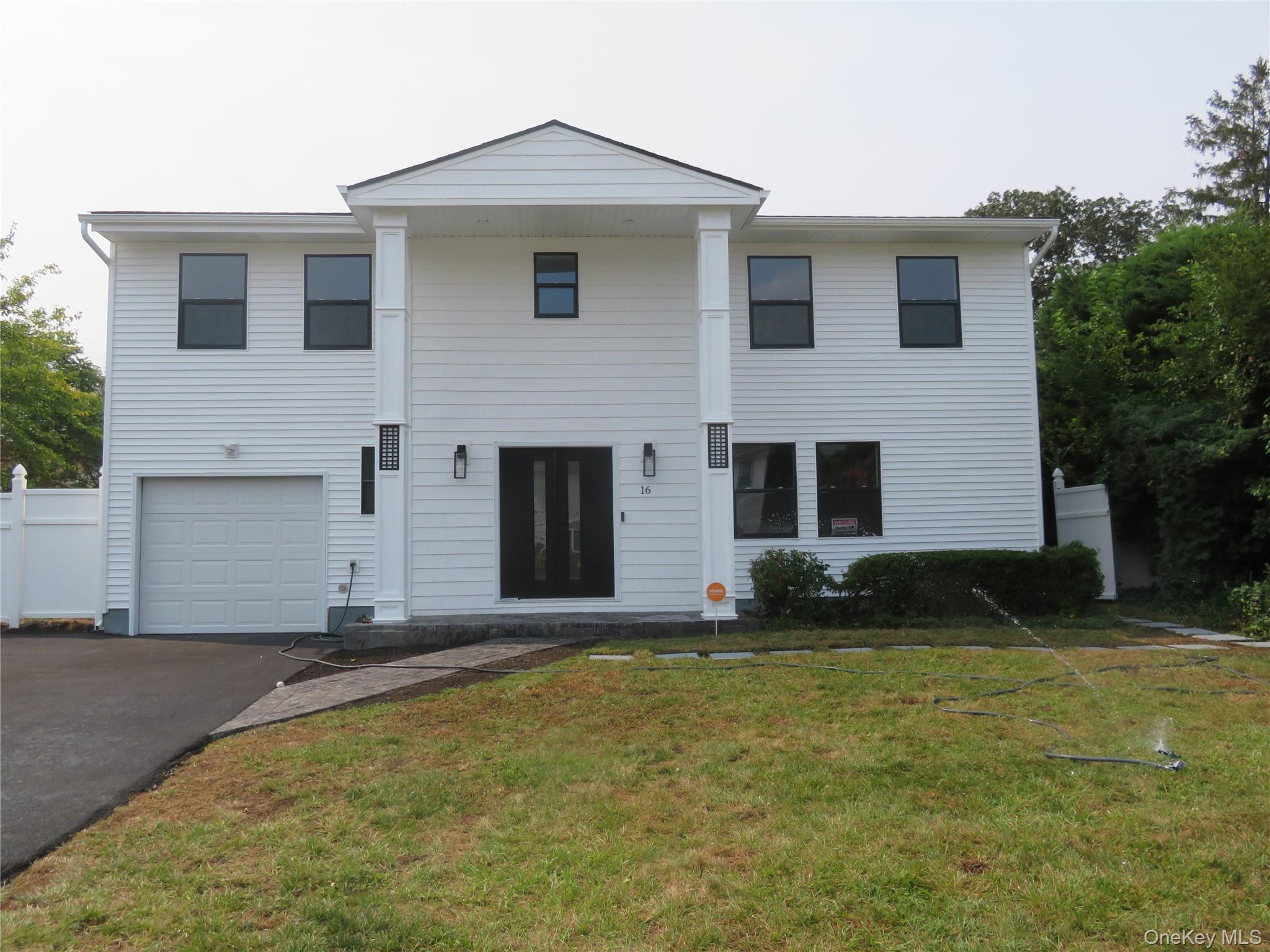 16 Sunshine Lane Property Photo 1