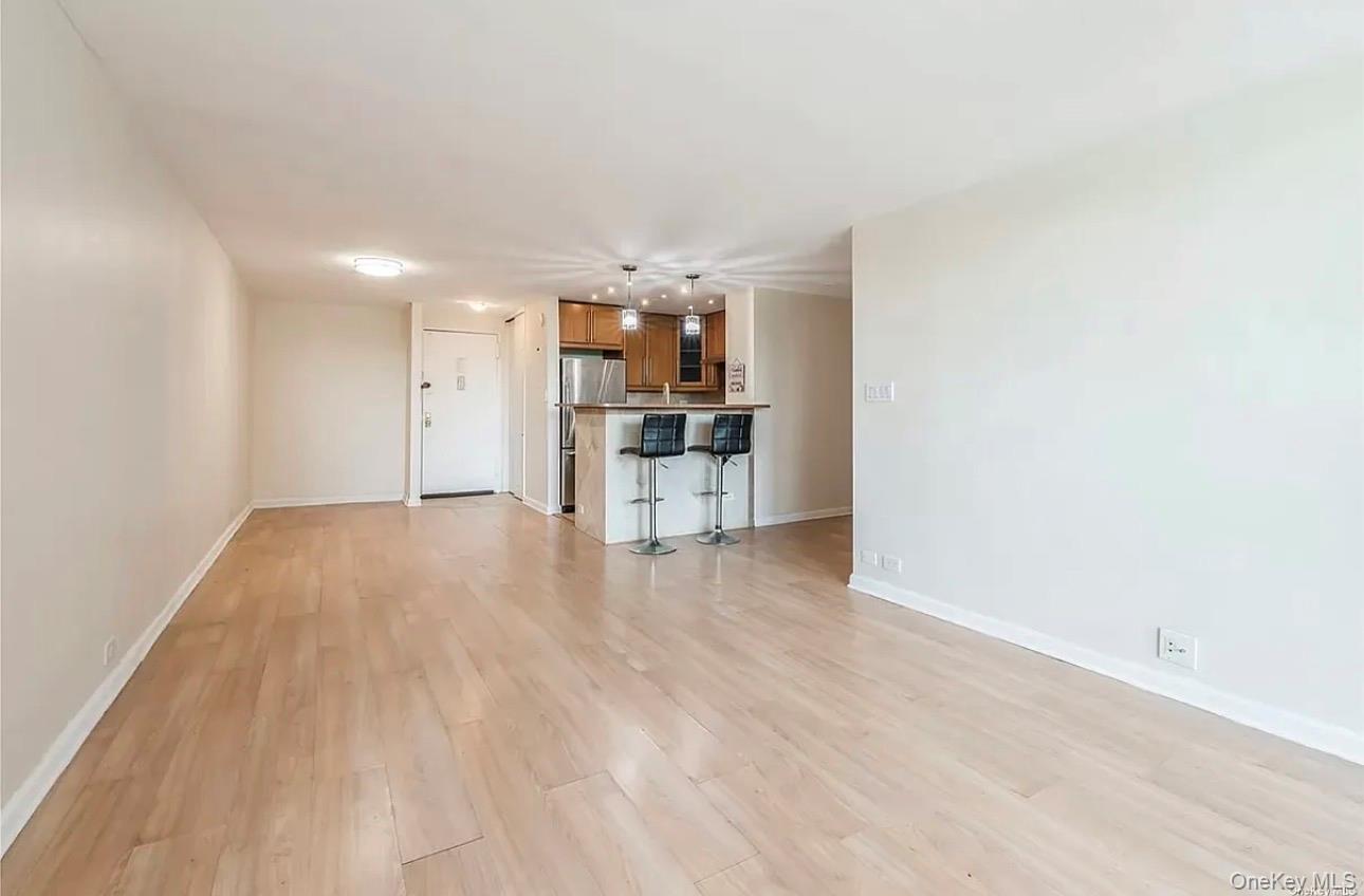 15038 Union Turnpike 8f Property Photo 8