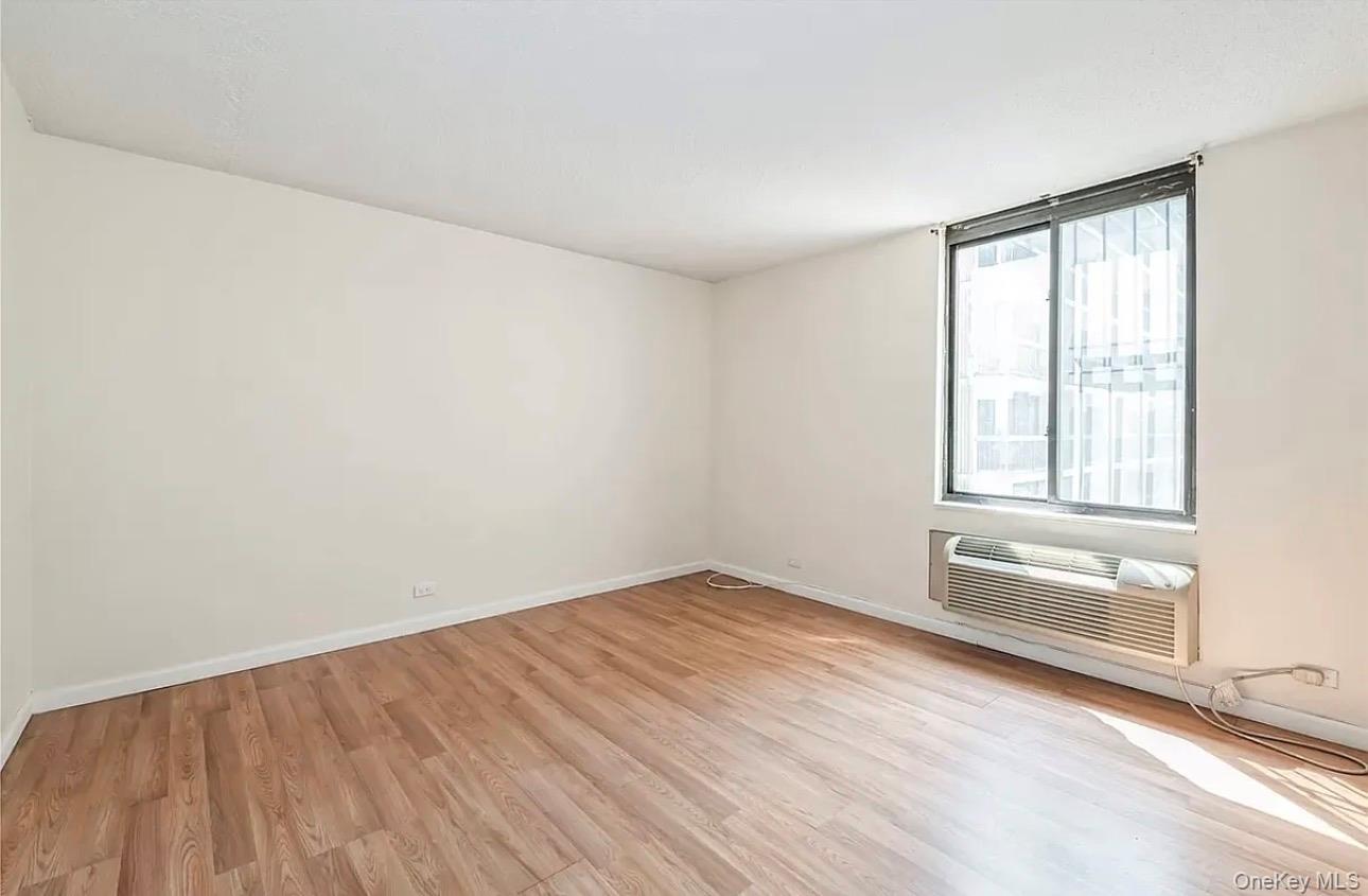 15038 Union Turnpike 8f Property Photo 15