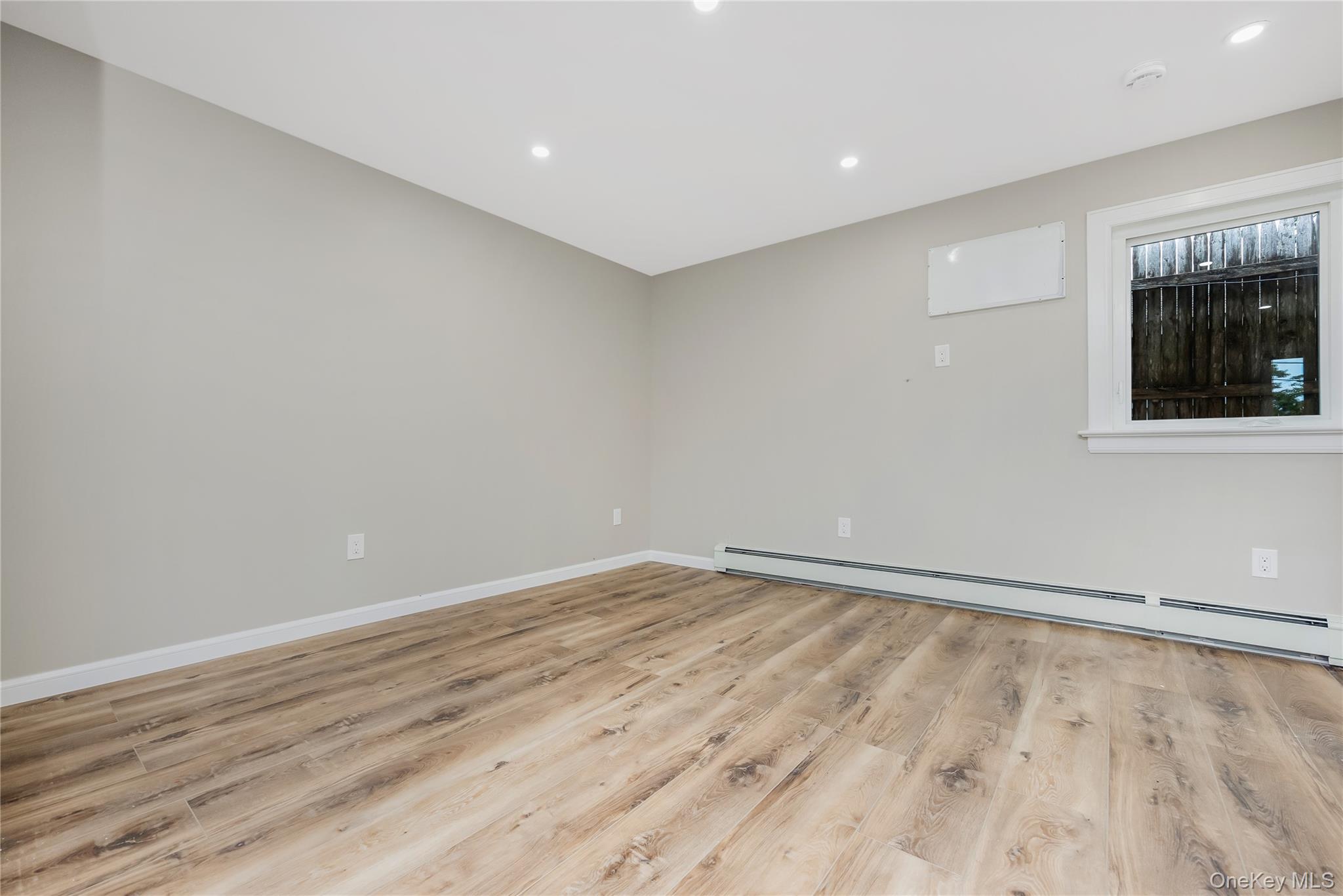29 Tyler Street 9 Property Photo 6