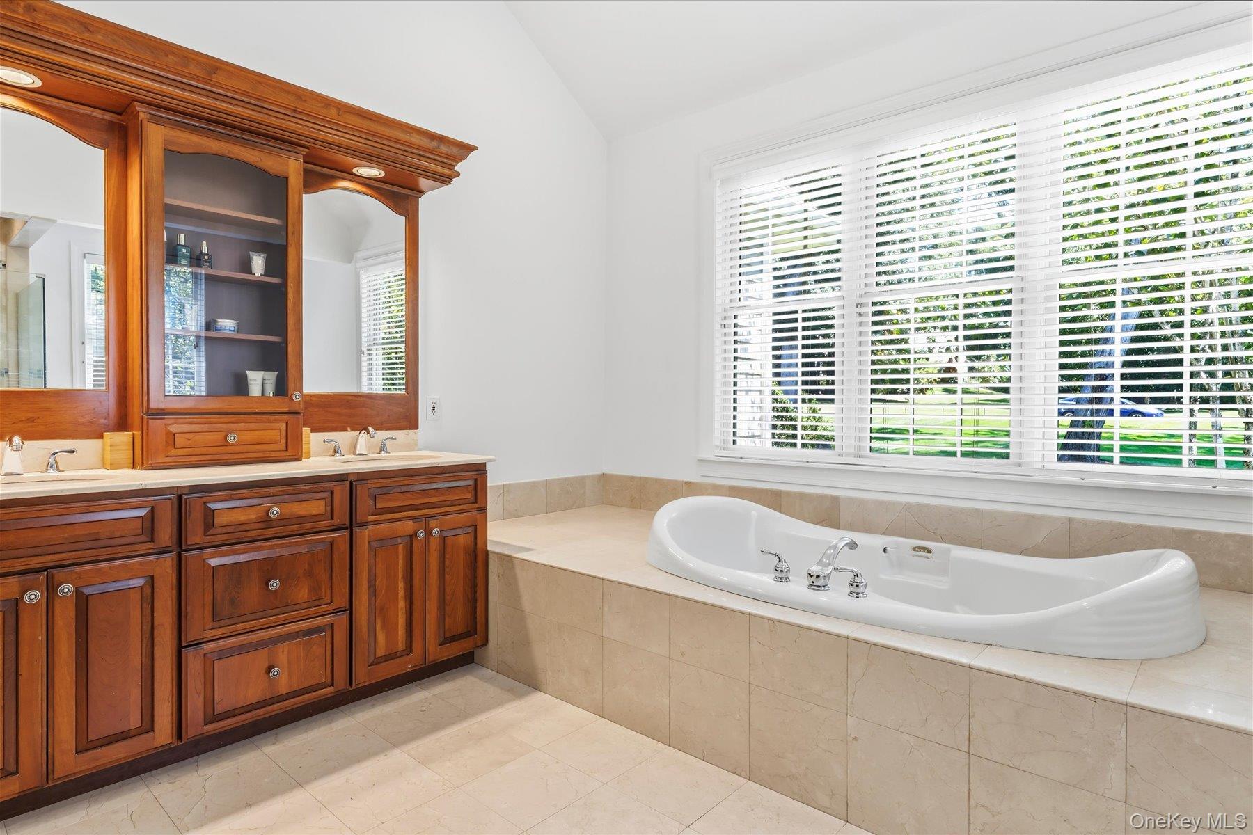 3 Spring Bay Lane Property Photo 18