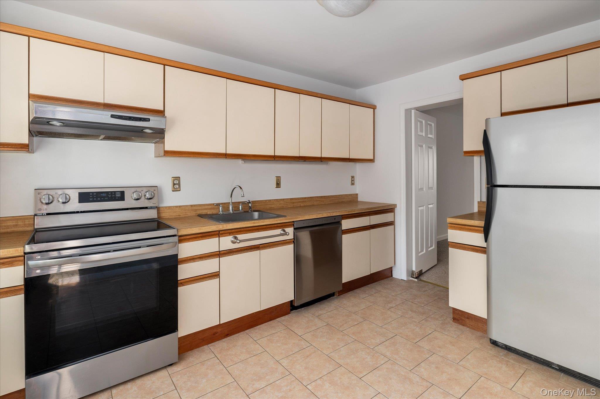 46 Winterberry Circle Property Photo 3