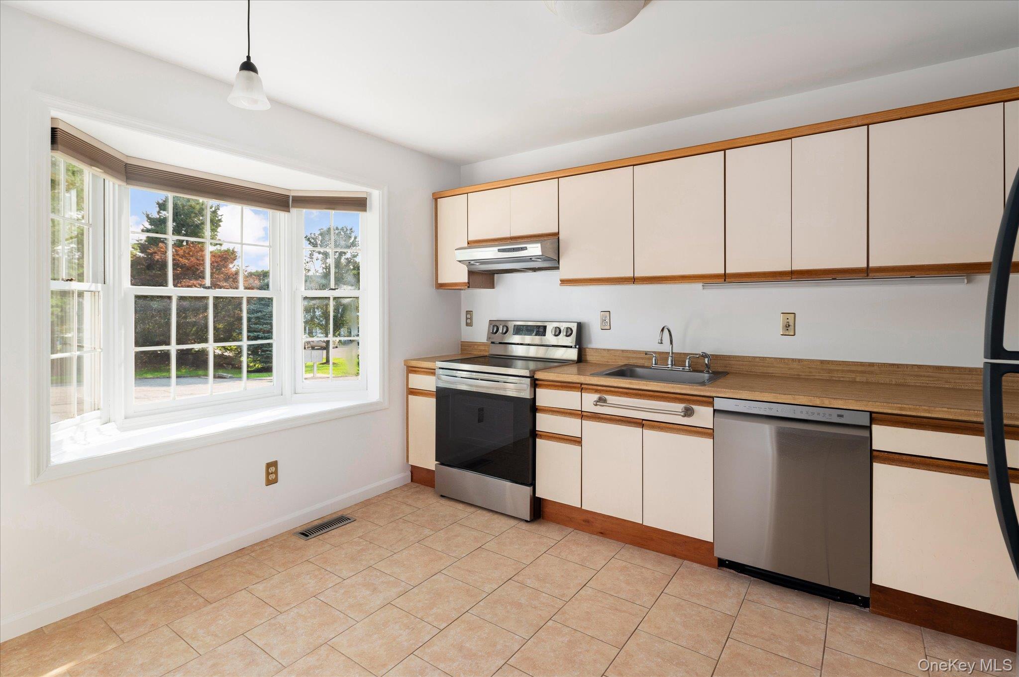 46 Winterberry Circle Property Photo 4
