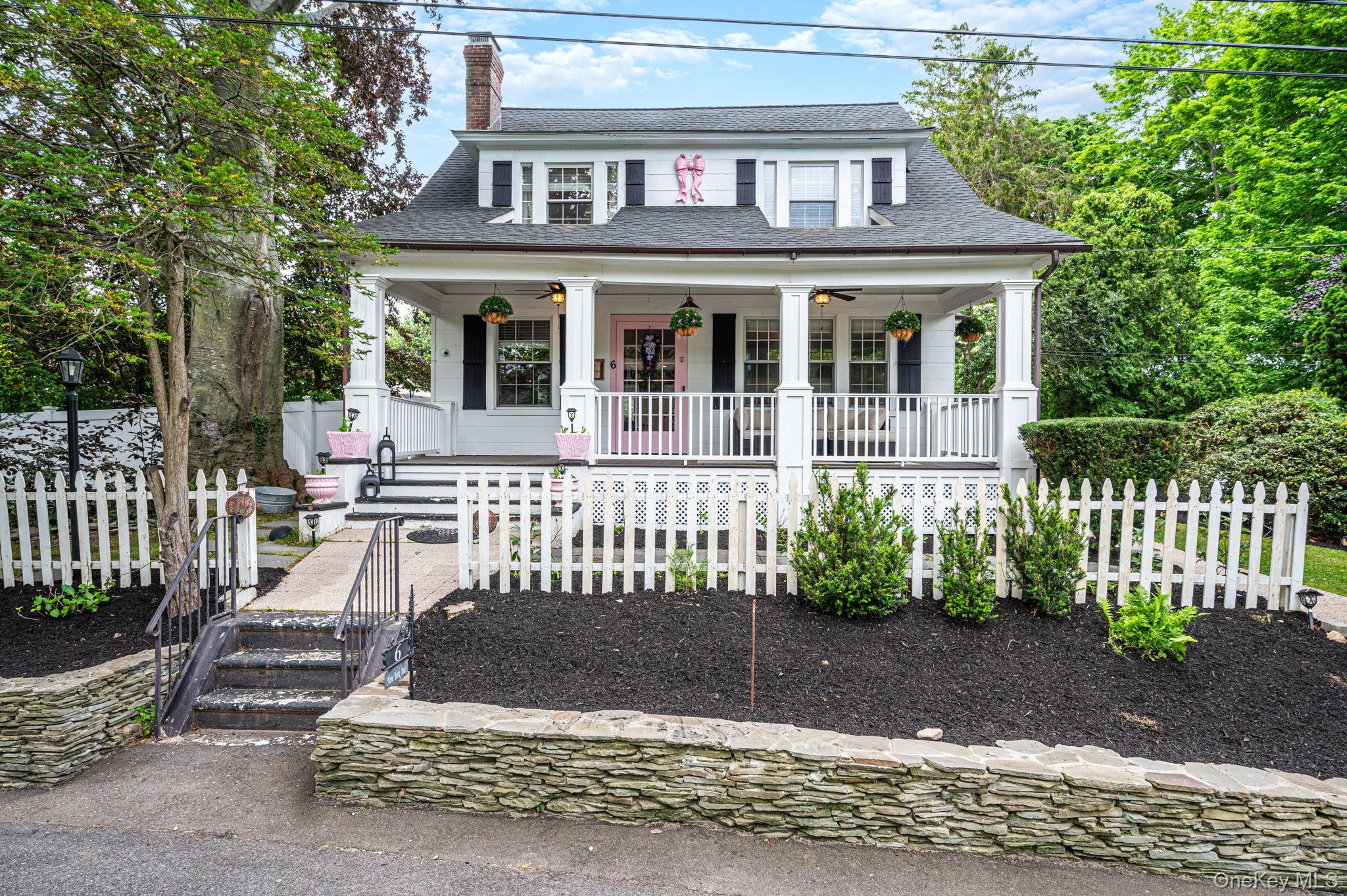 6 New York Avenue Property Photo 1