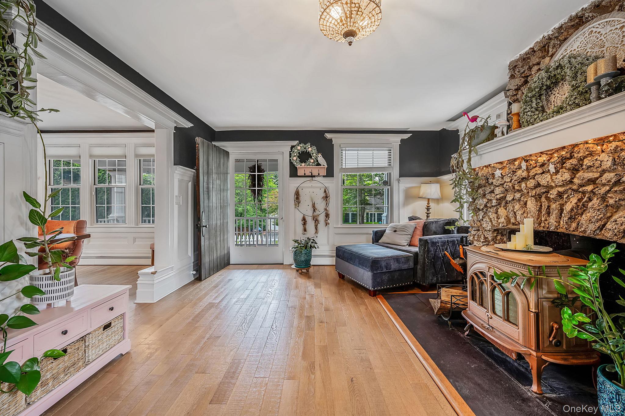 6 New York Avenue Property Photo 5