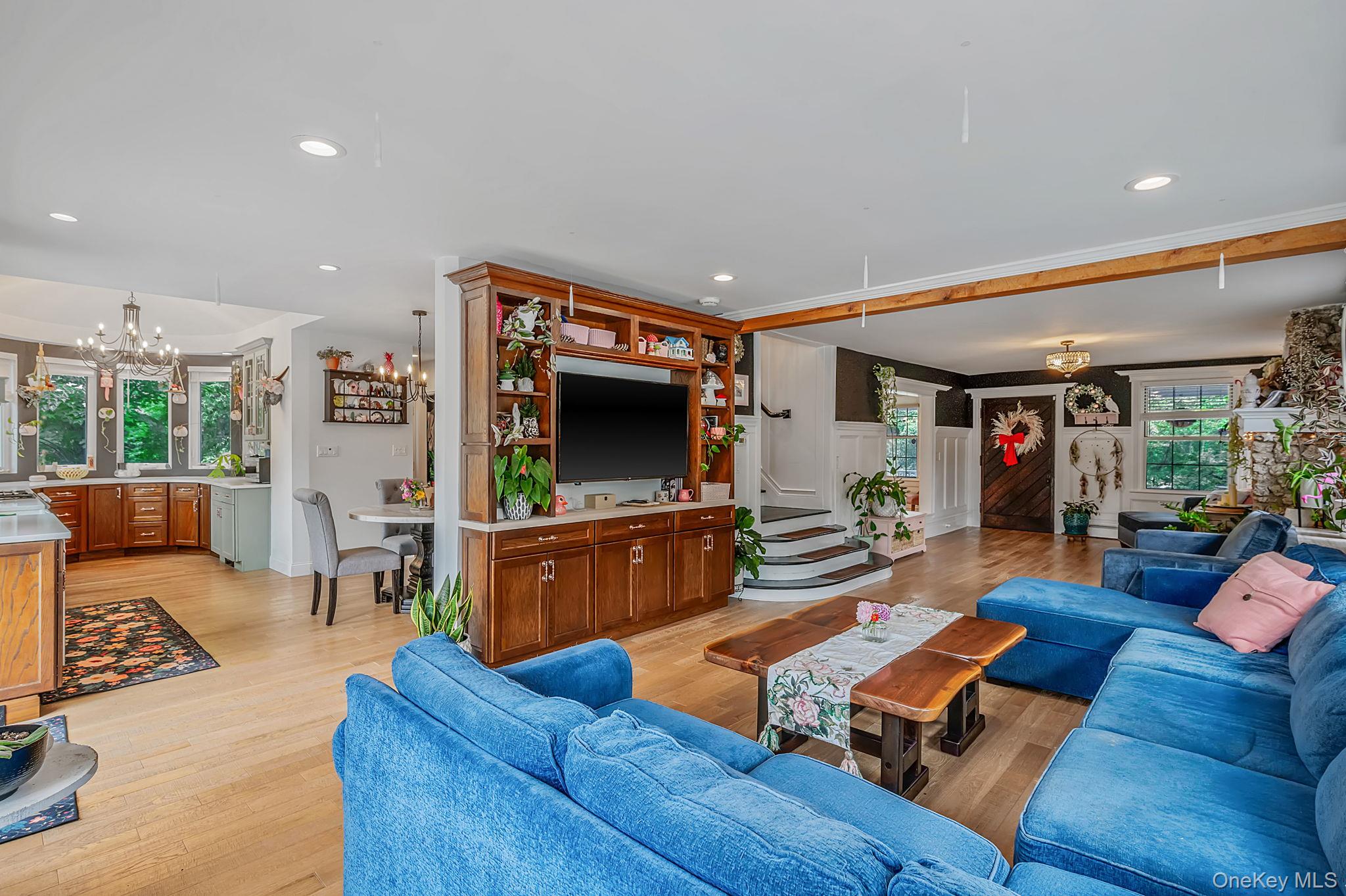 6 New York Avenue Property Photo 9