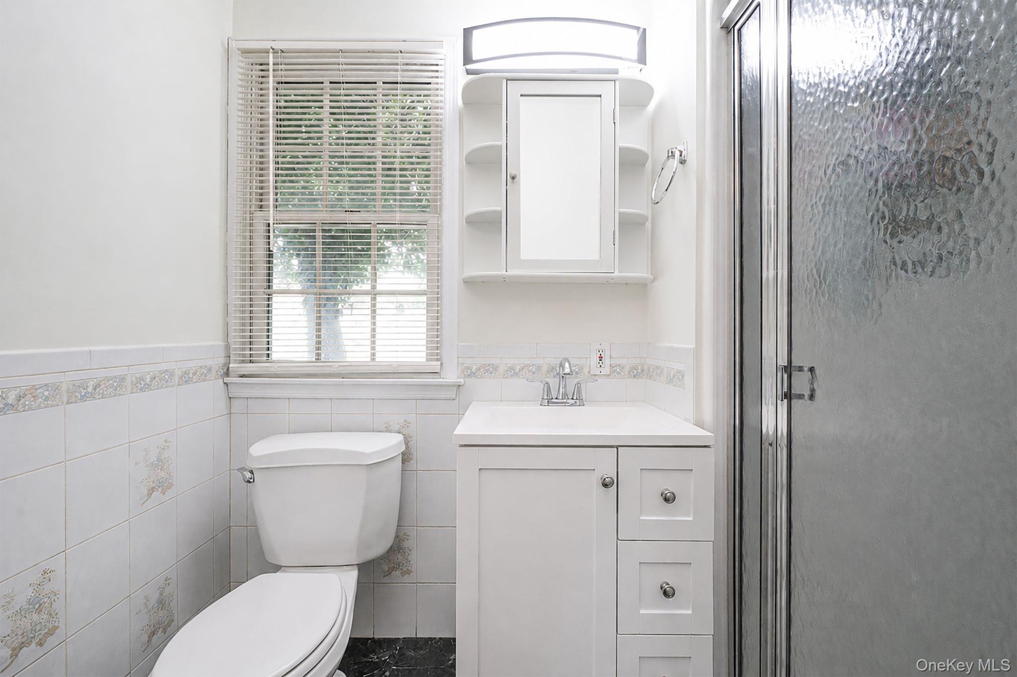 6 New York Avenue Property Photo 35