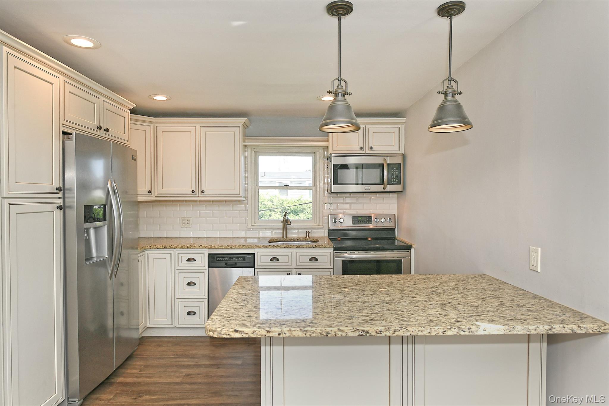 3679 Lark Street Property Photo 5