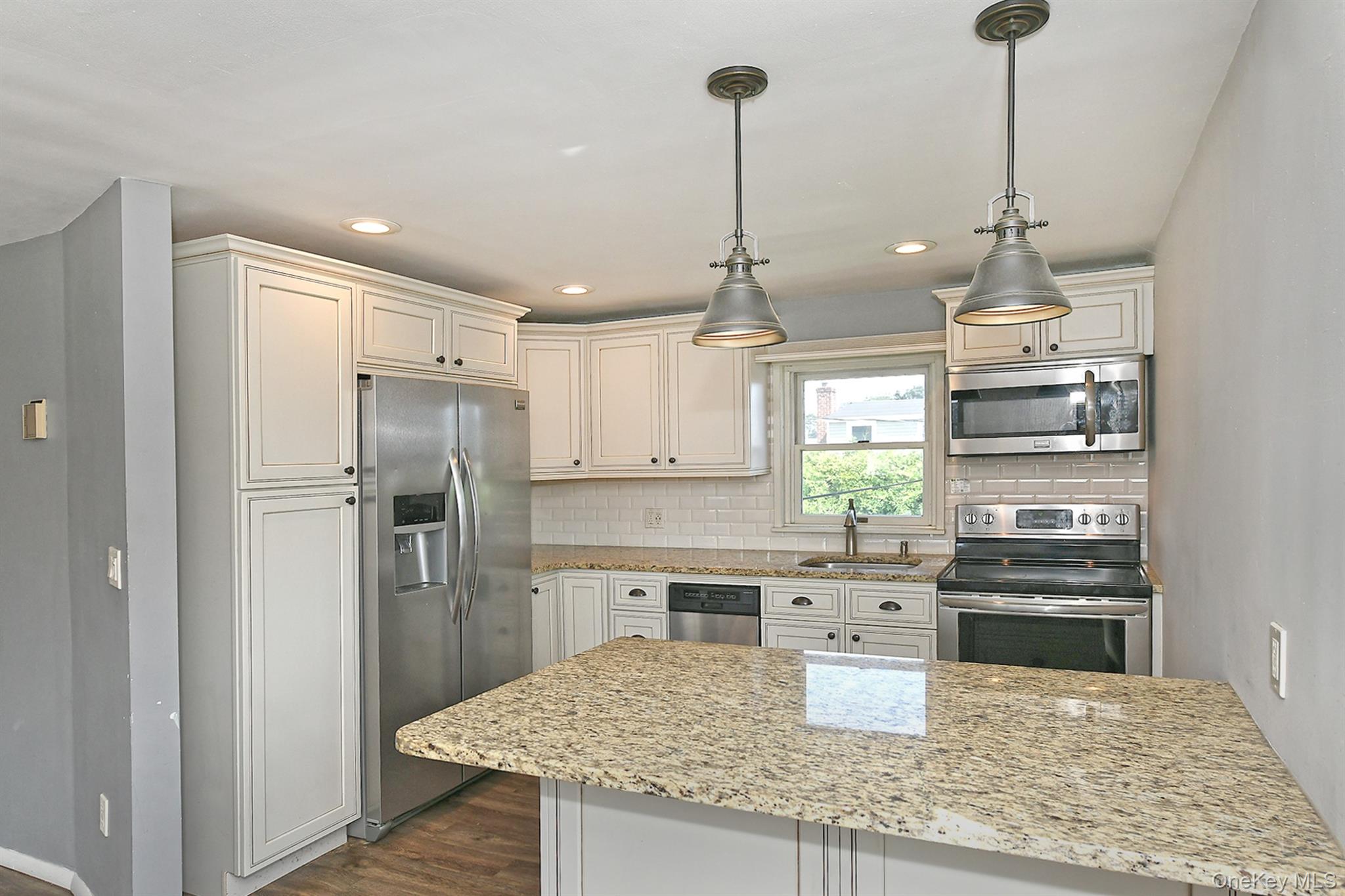 3679 Lark Street Property Photo 6