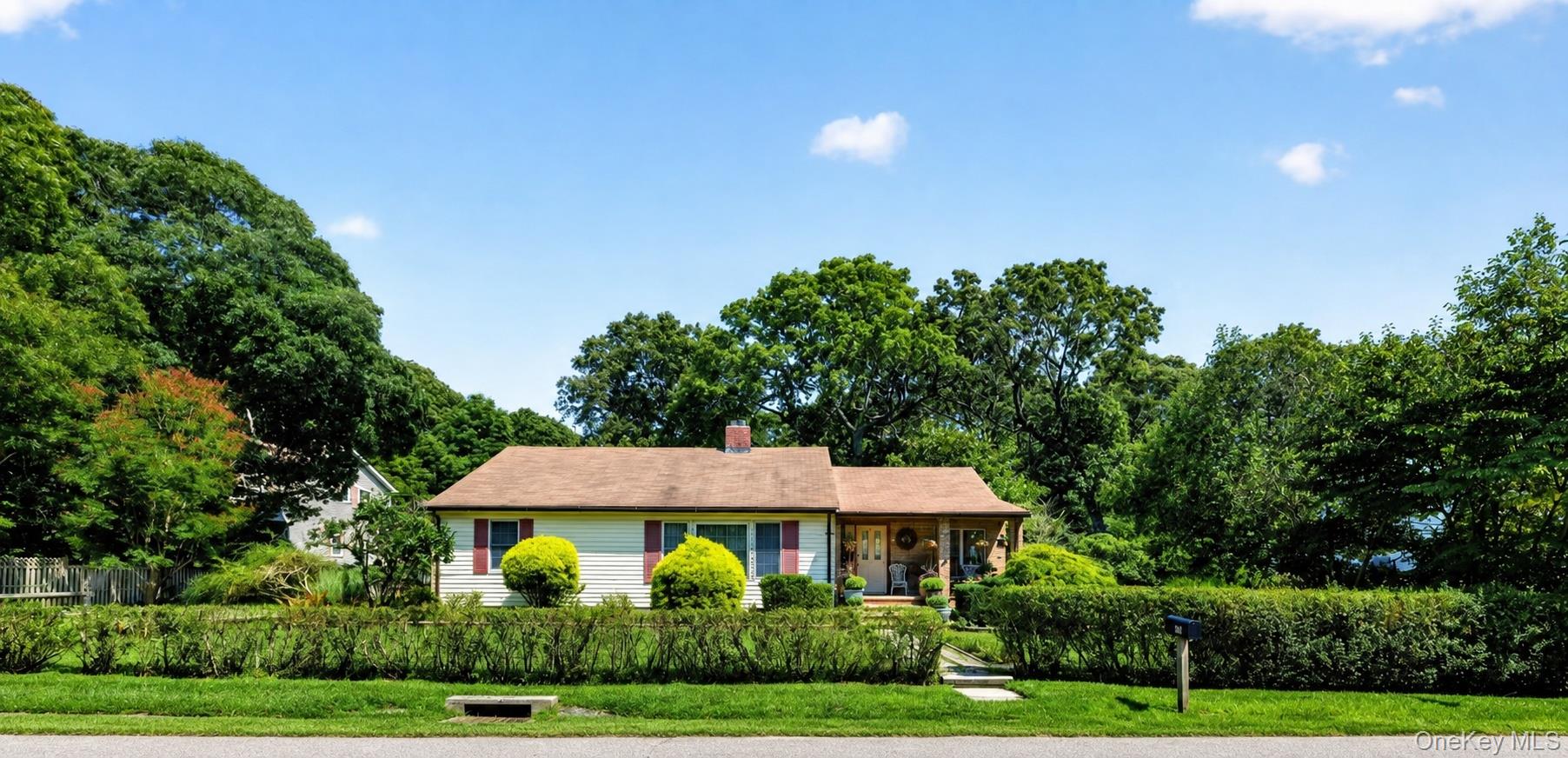 35 Biltmore Drive Property Photo 1