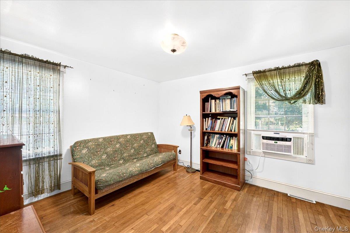 35 Biltmore Drive Property Photo 8