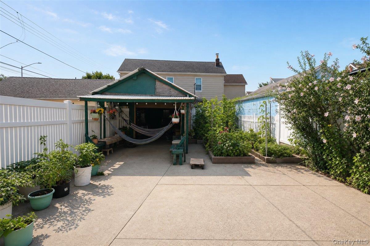 18246 90th Avenue Property Photo 16