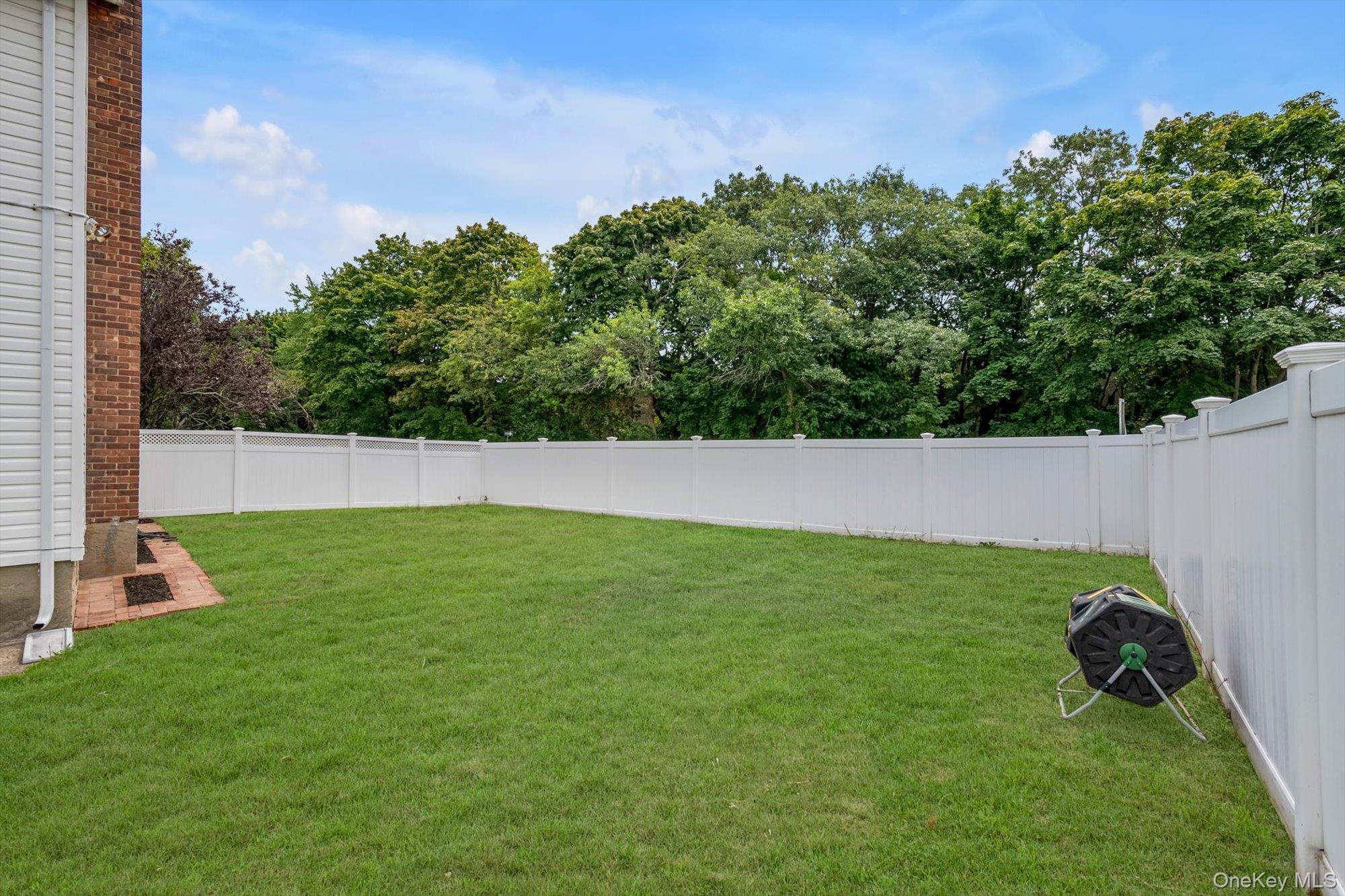 3 Evelyn Lane Property Photo 20