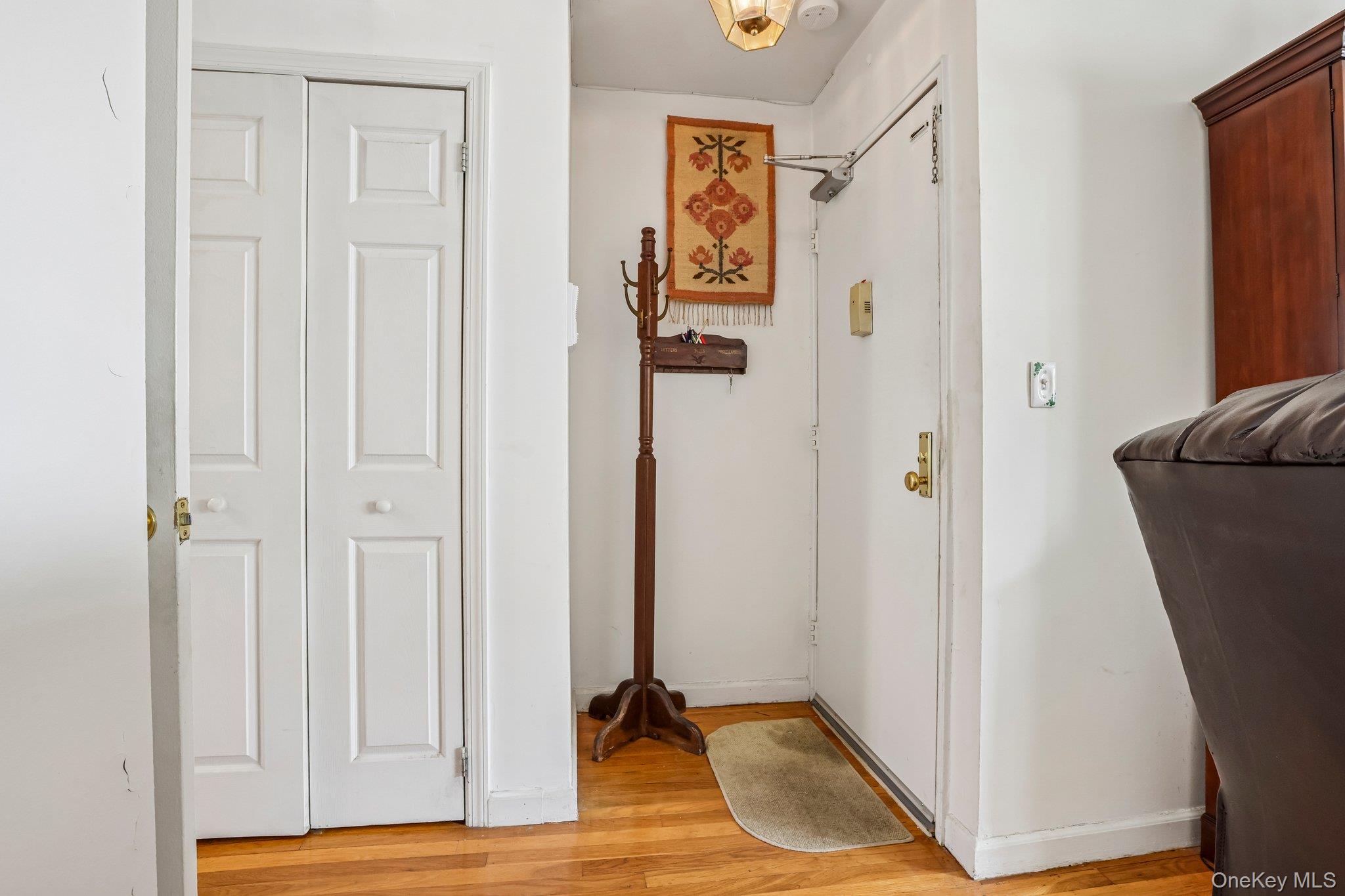 8 Dehaven Drive 1d Property Photo 4