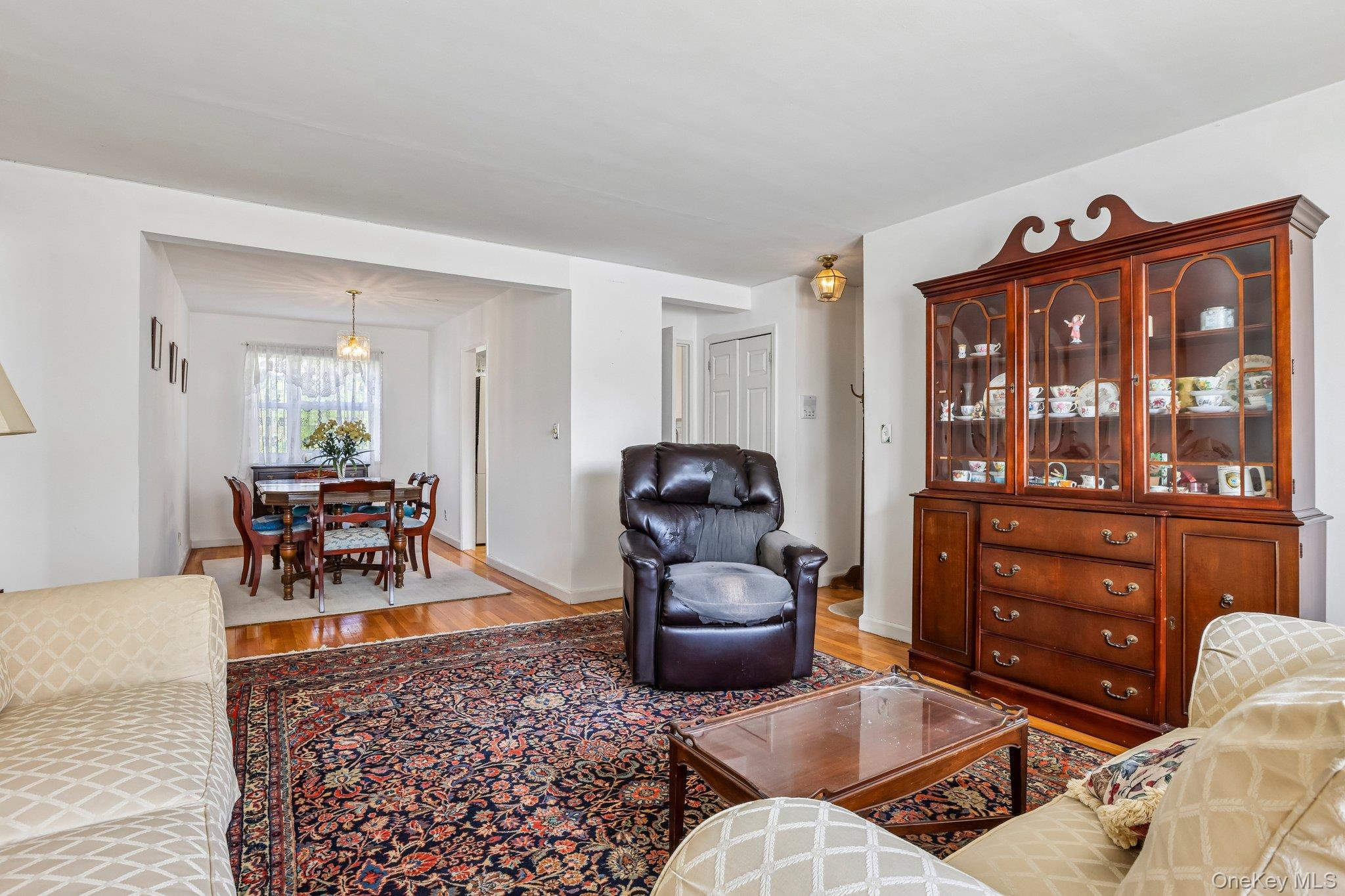 8 Dehaven Drive 1d Property Photo 7