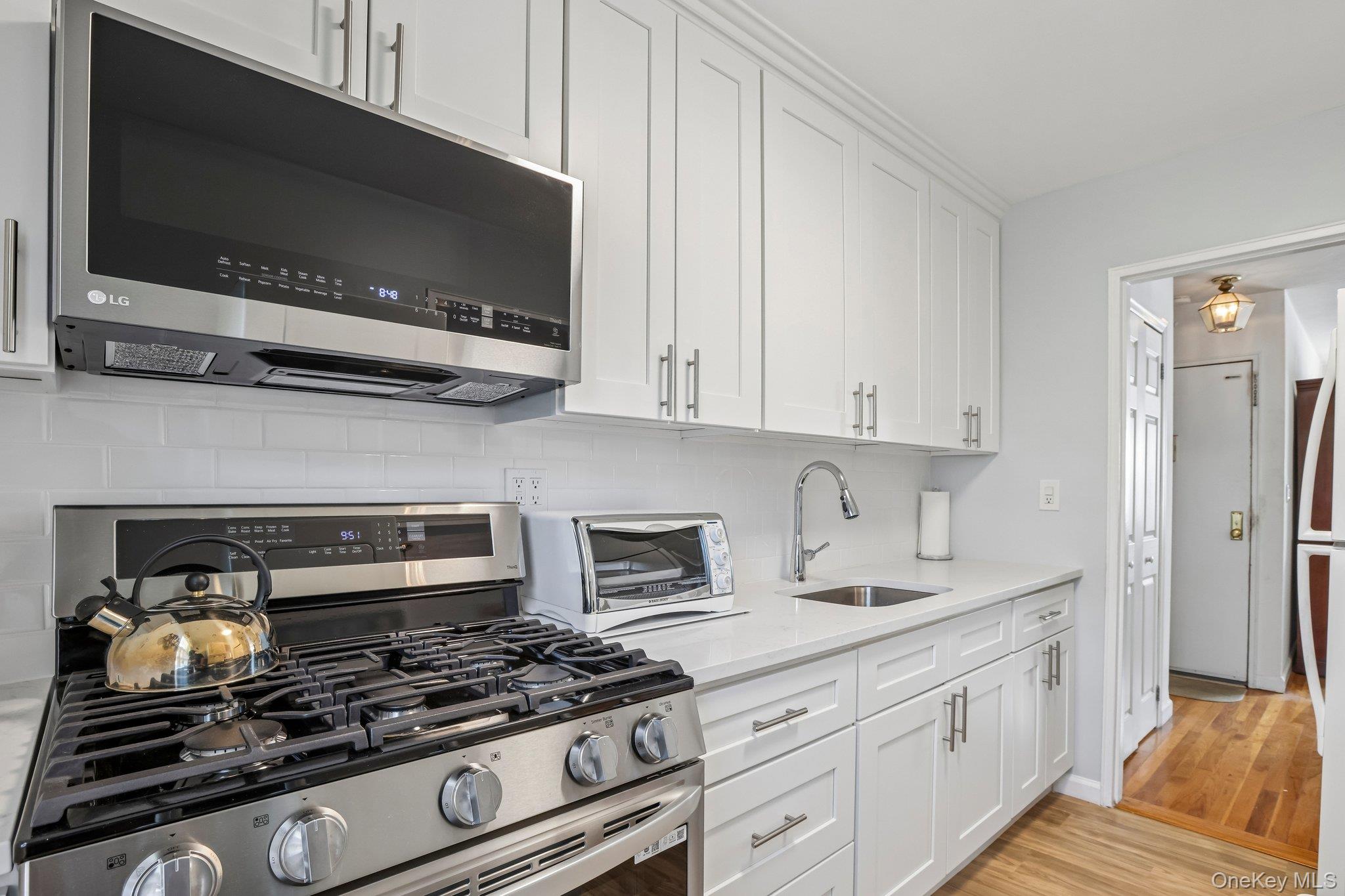 8 Dehaven Drive 1d Property Photo 14
