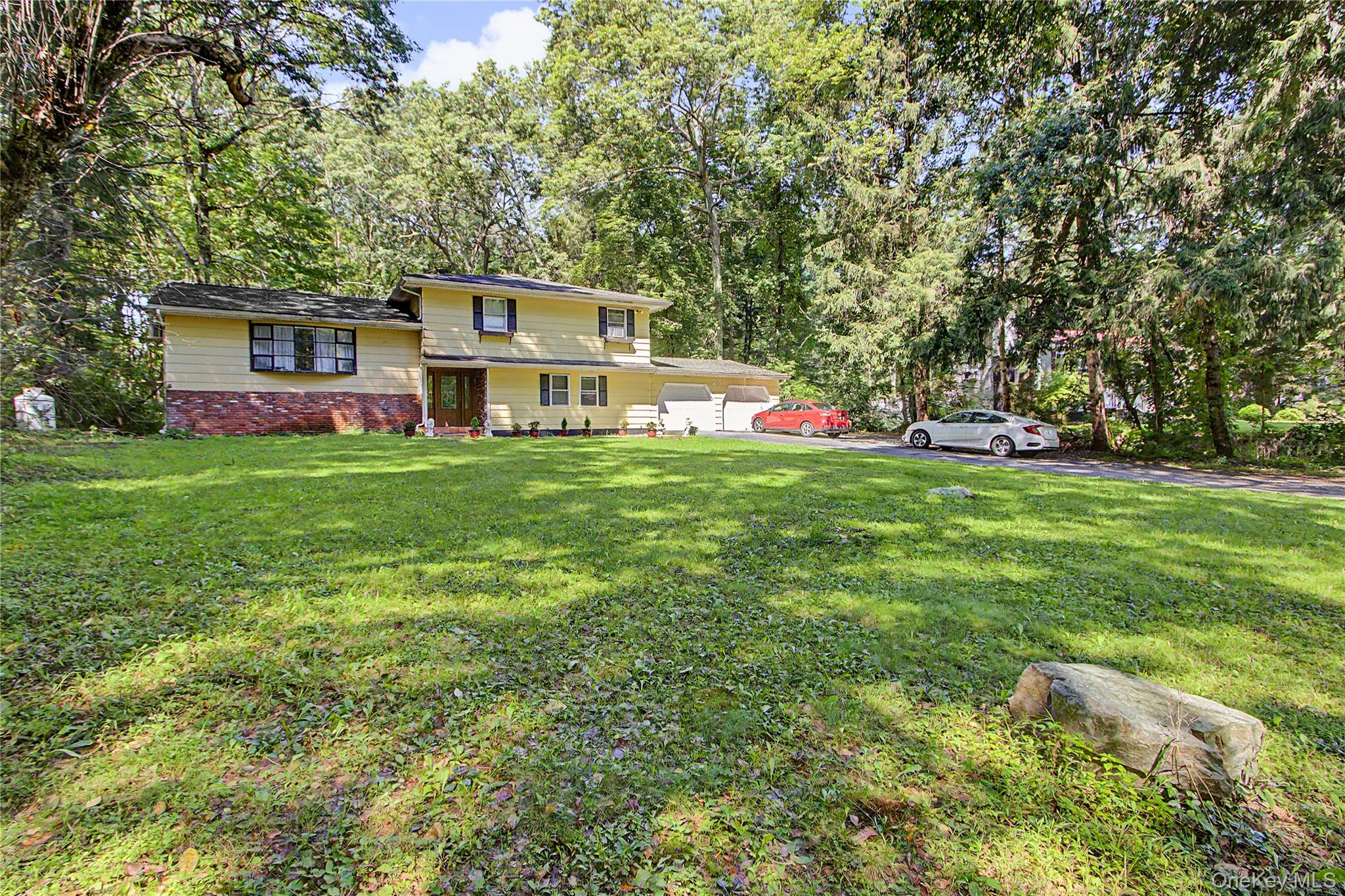 21 Blueberry Lane Property Photo 2