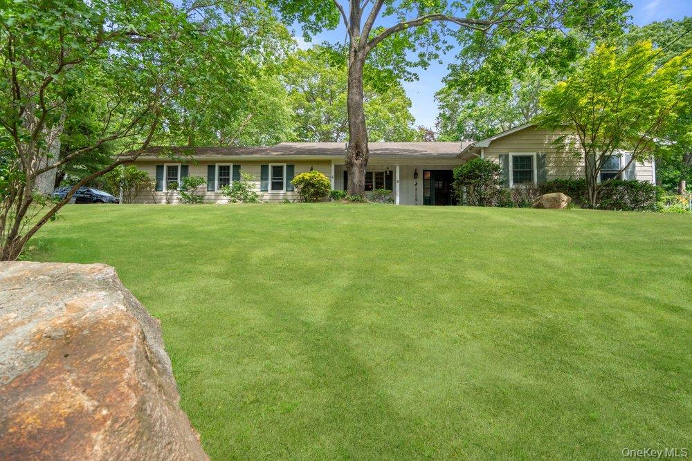 9 Dillmont Drive Property Photo 1