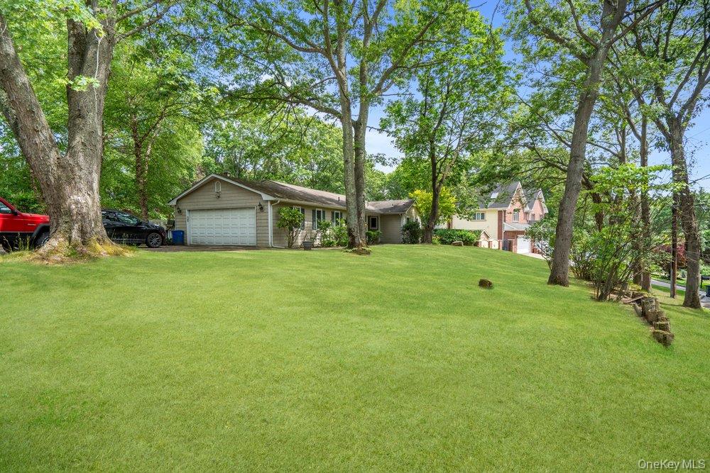 9 Dillmont Drive Property Photo 2