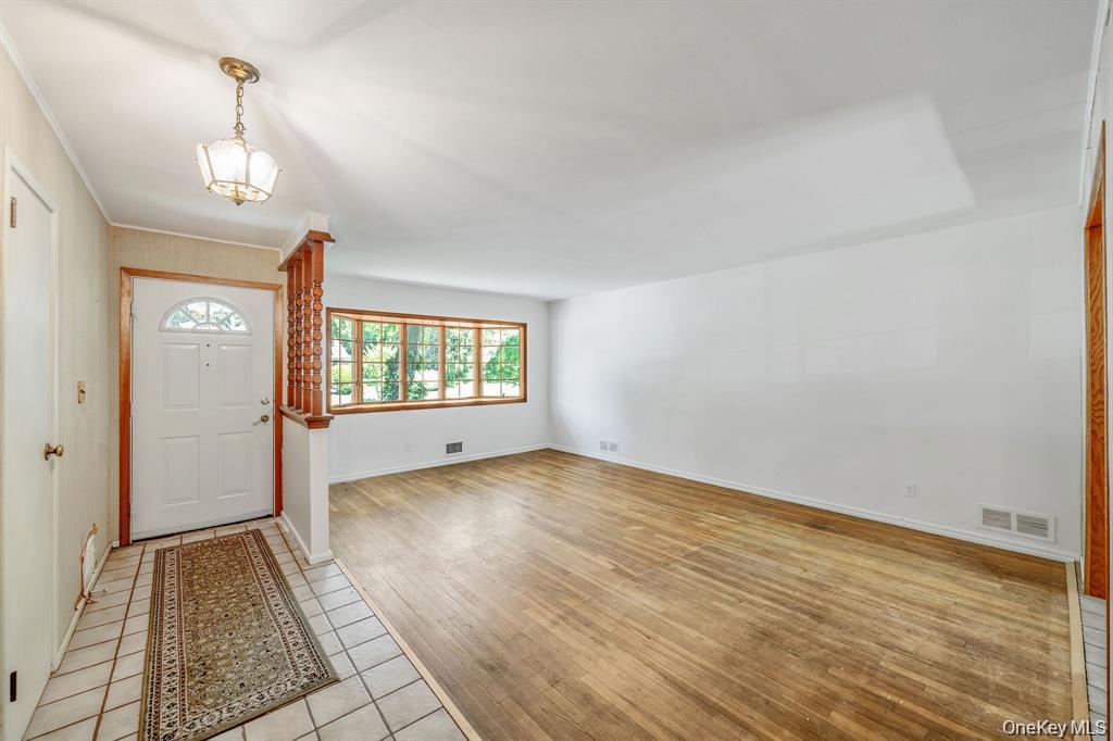 34 Gristmill Lane Property Photo 8