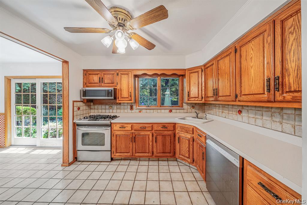 34 Gristmill Lane Property Photo 12