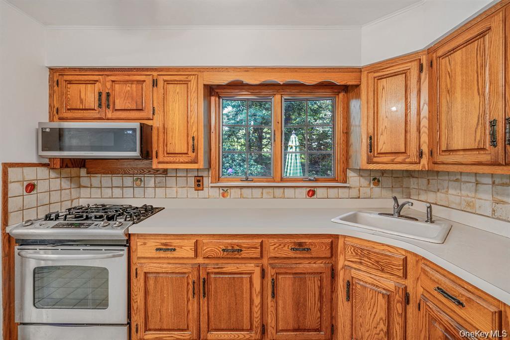 34 Gristmill Lane Property Photo 13