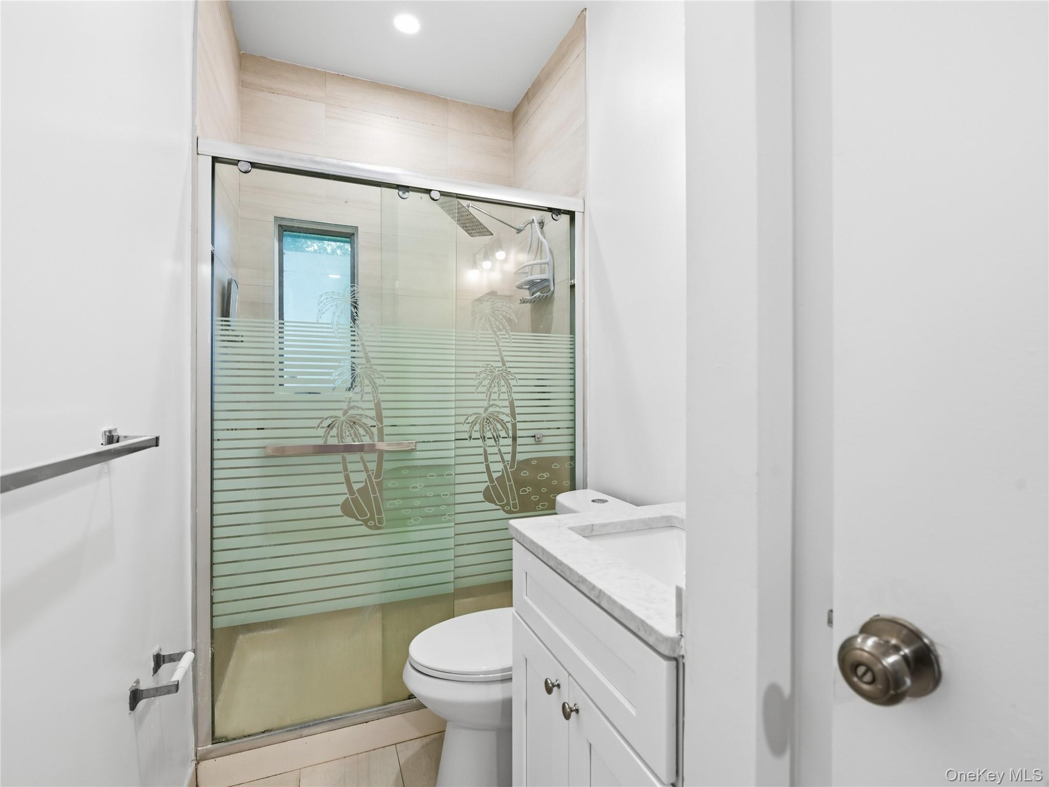 130 S. Middle Neck Road 6 Property Photo 10