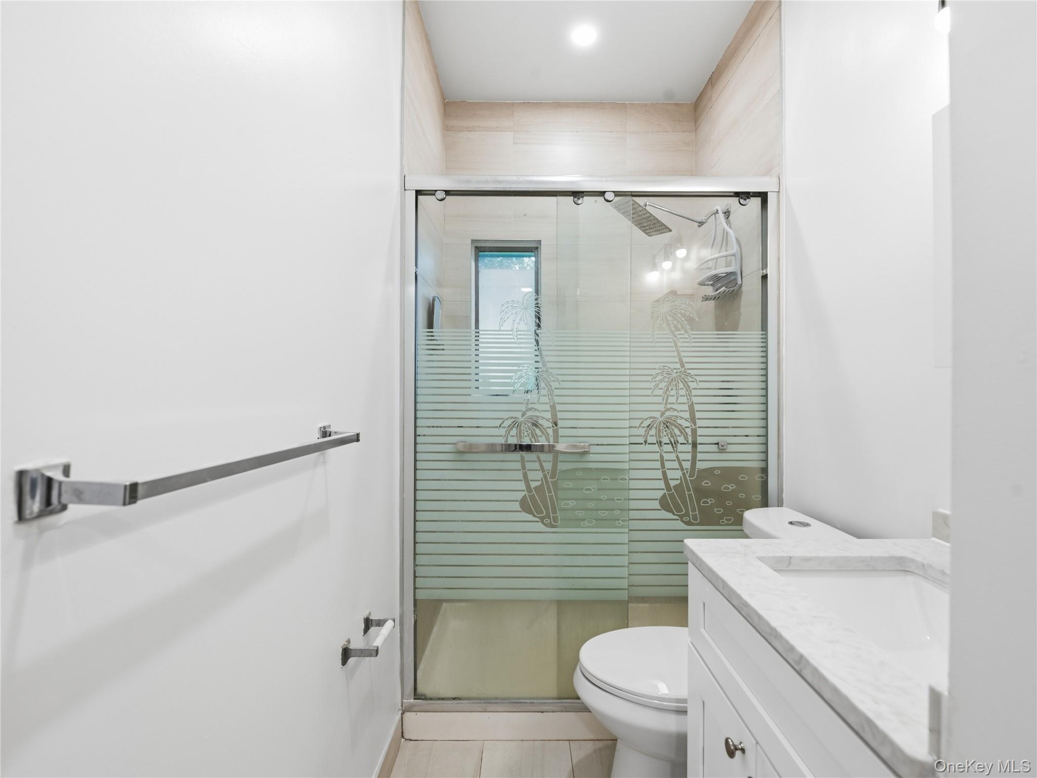 130 S. Middle Neck Road 6 Property Photo 11