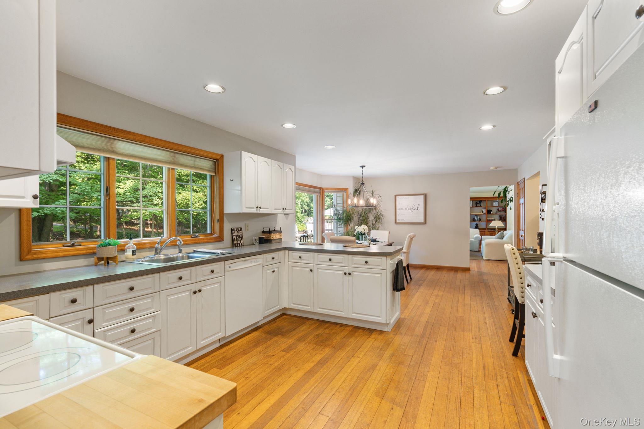 470 Pond Path Property Photo 10