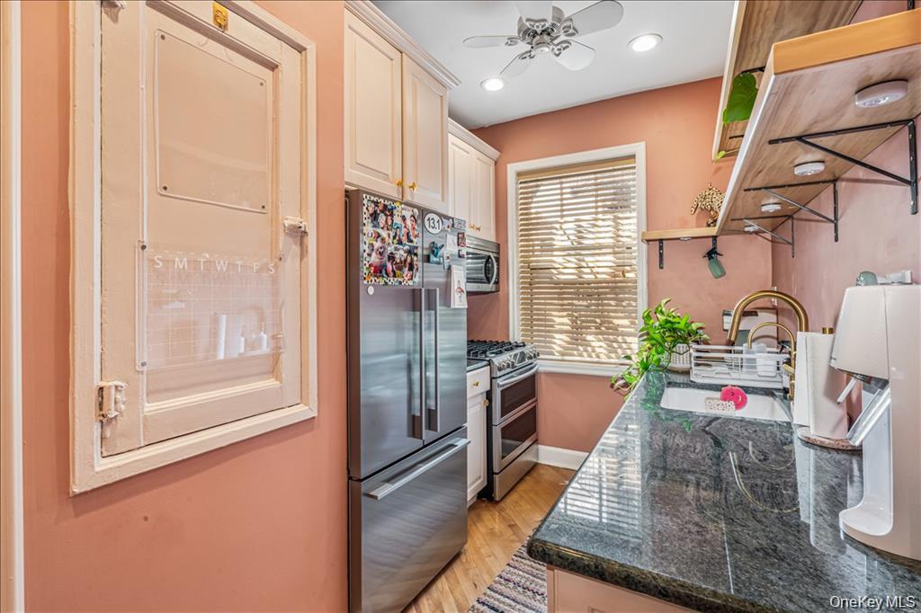 38-30 Douglaston Parkway 2g Property Photo 12
