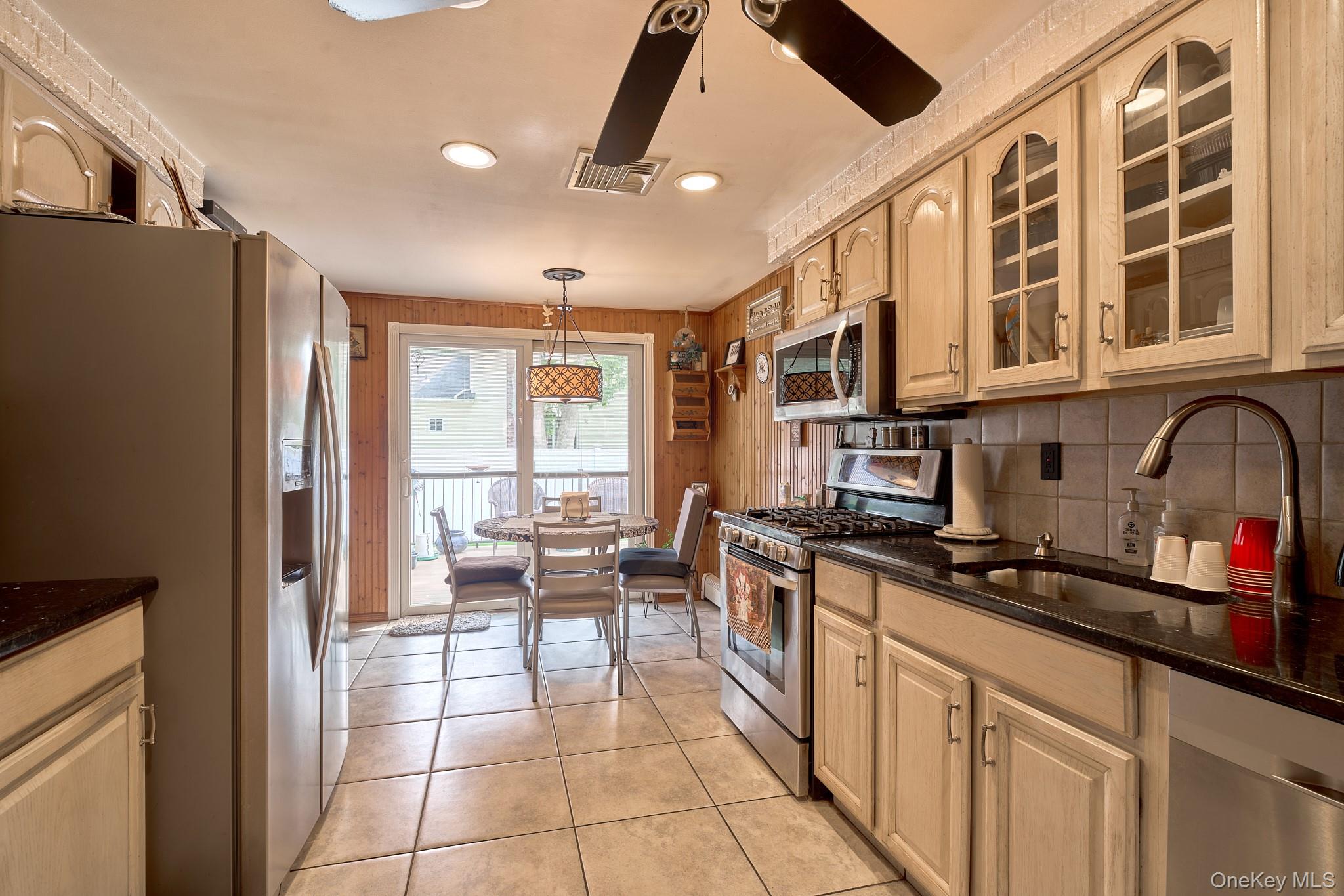 14 Winthrop Place Property Photo 11