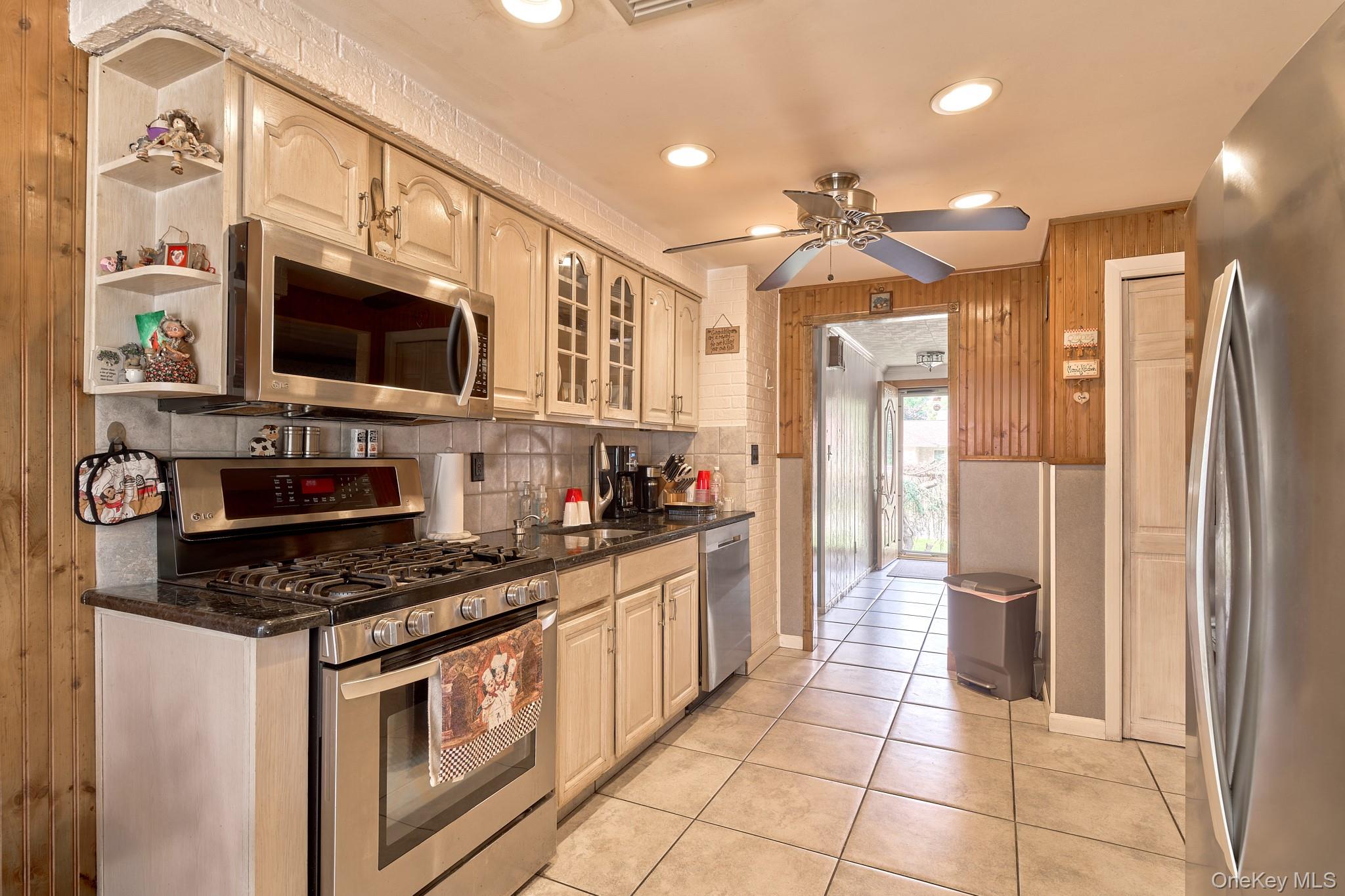 14 Winthrop Place Property Photo 12